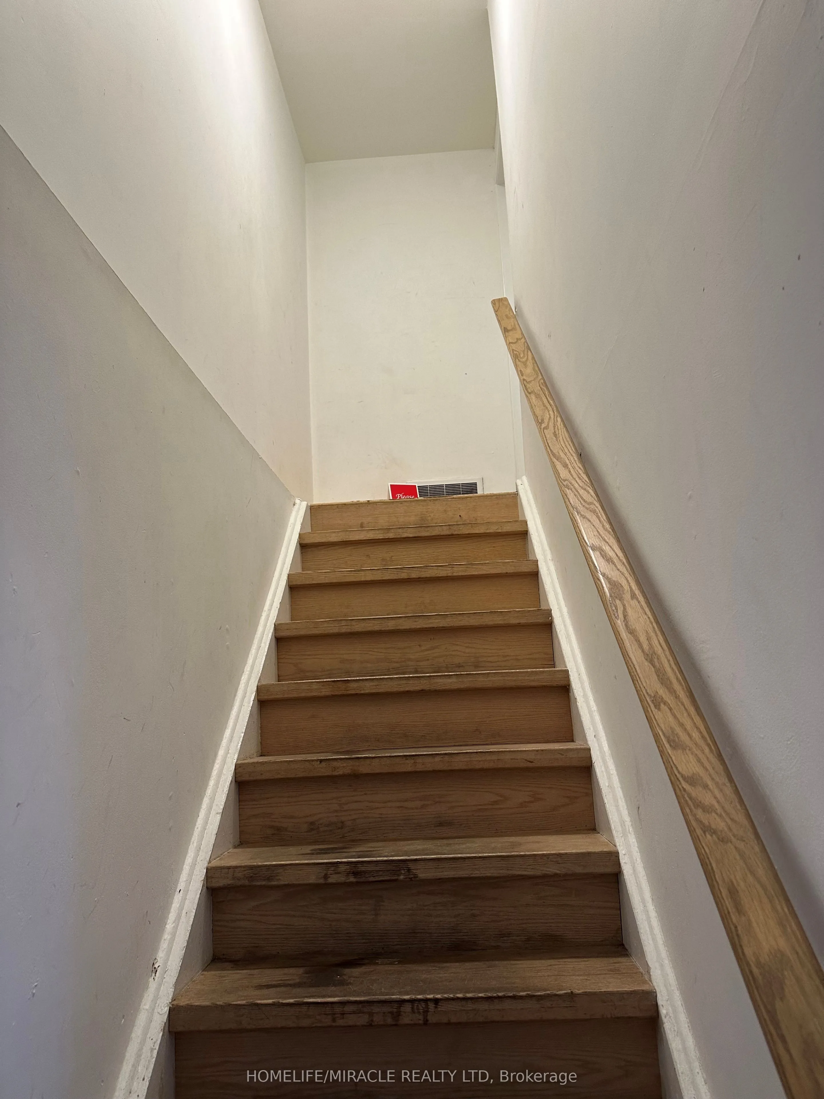 47 Horseley Hill Drive, #Upper