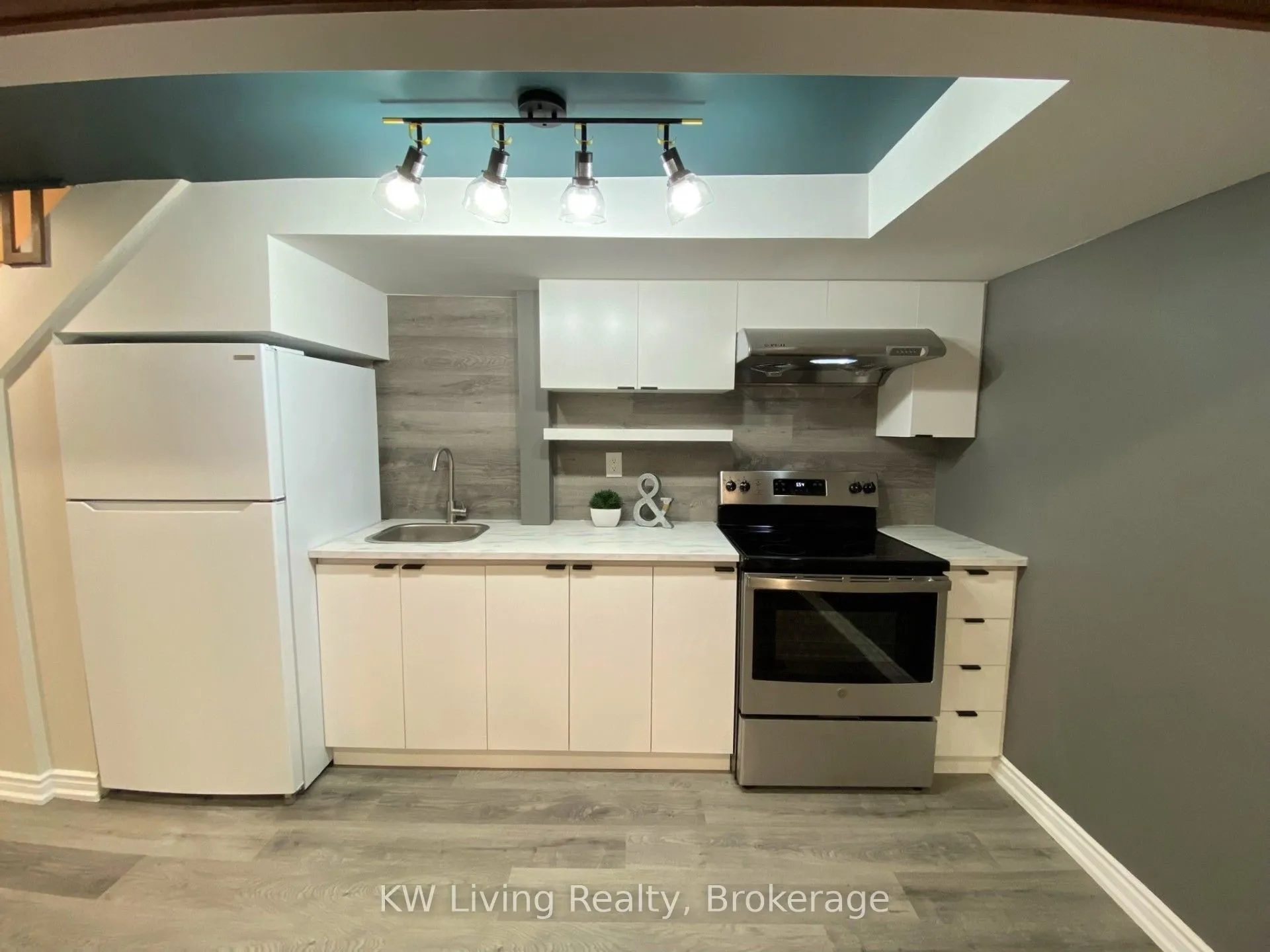20 Kimberdale Crescent, #Basement