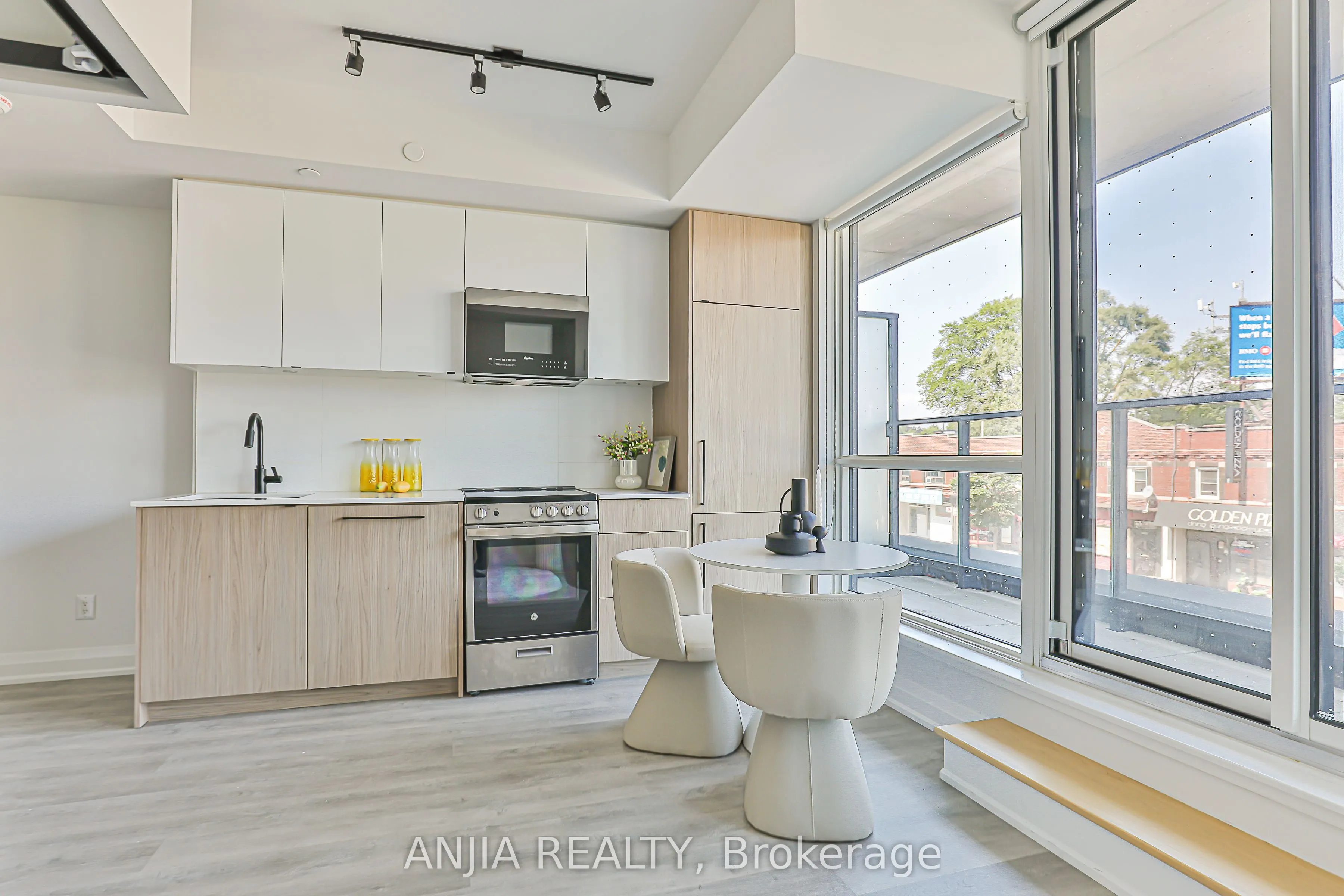 2369 Danforth Avenue, #207