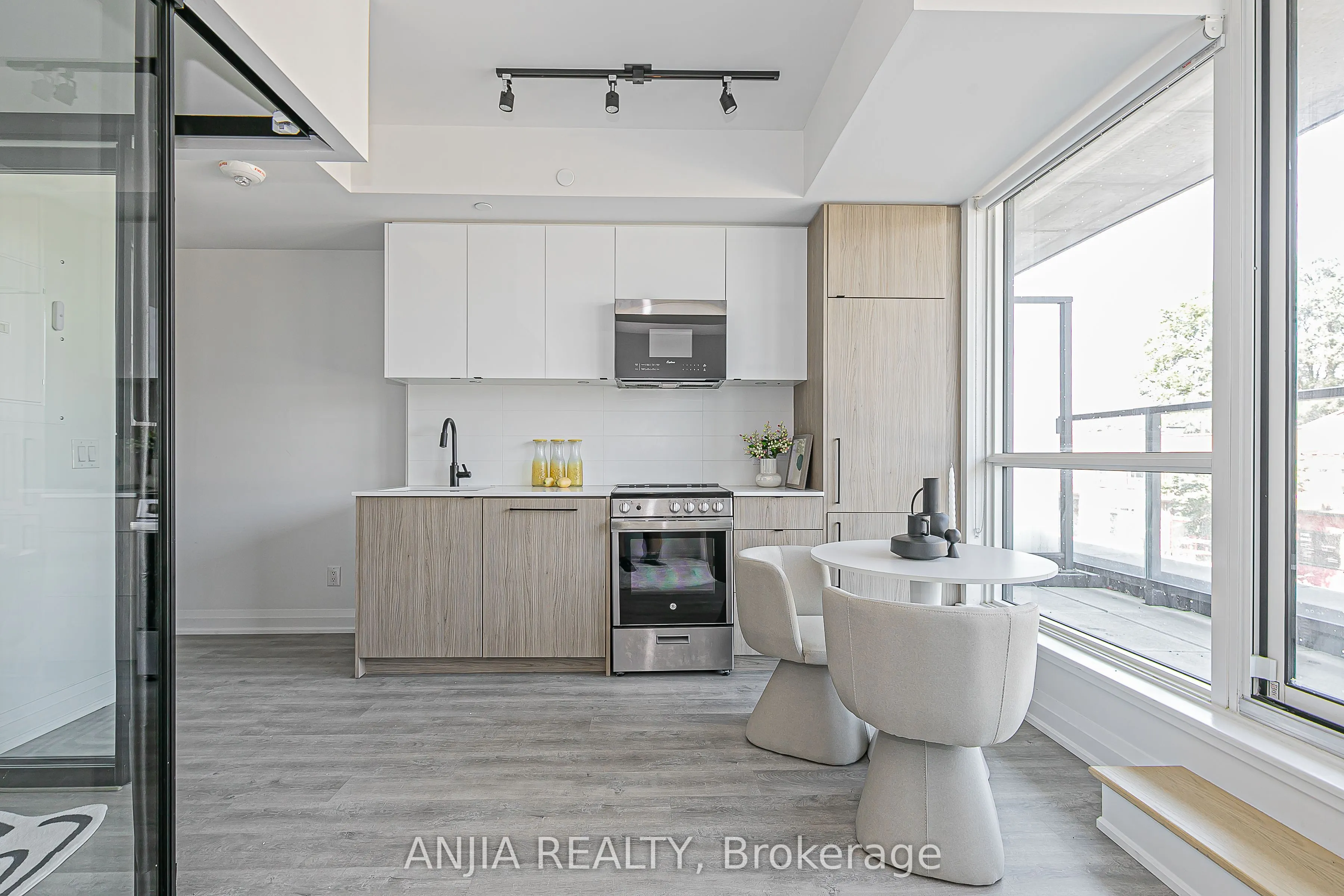 2369 Danforth Avenue, #207
