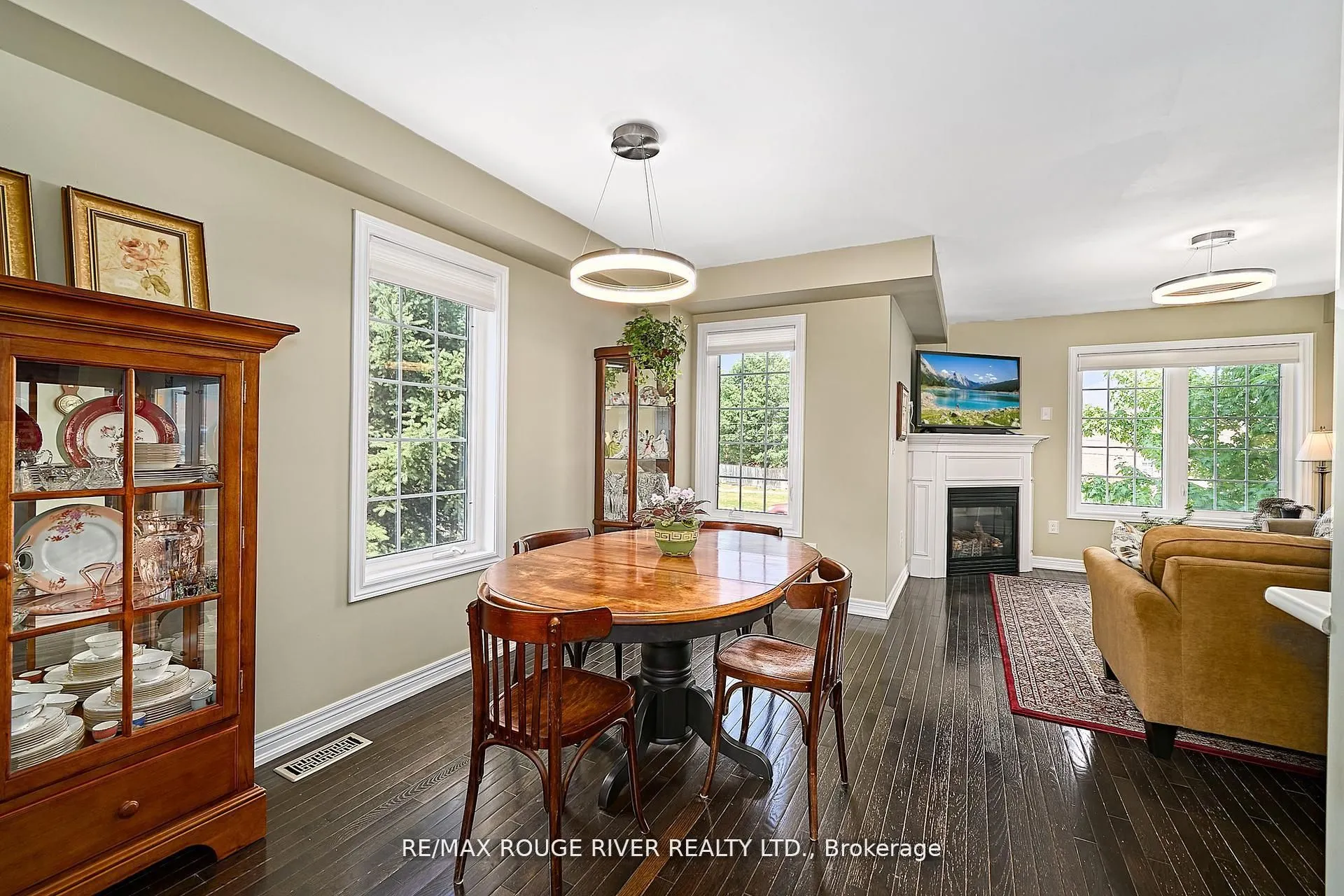 26 Lander Crescent