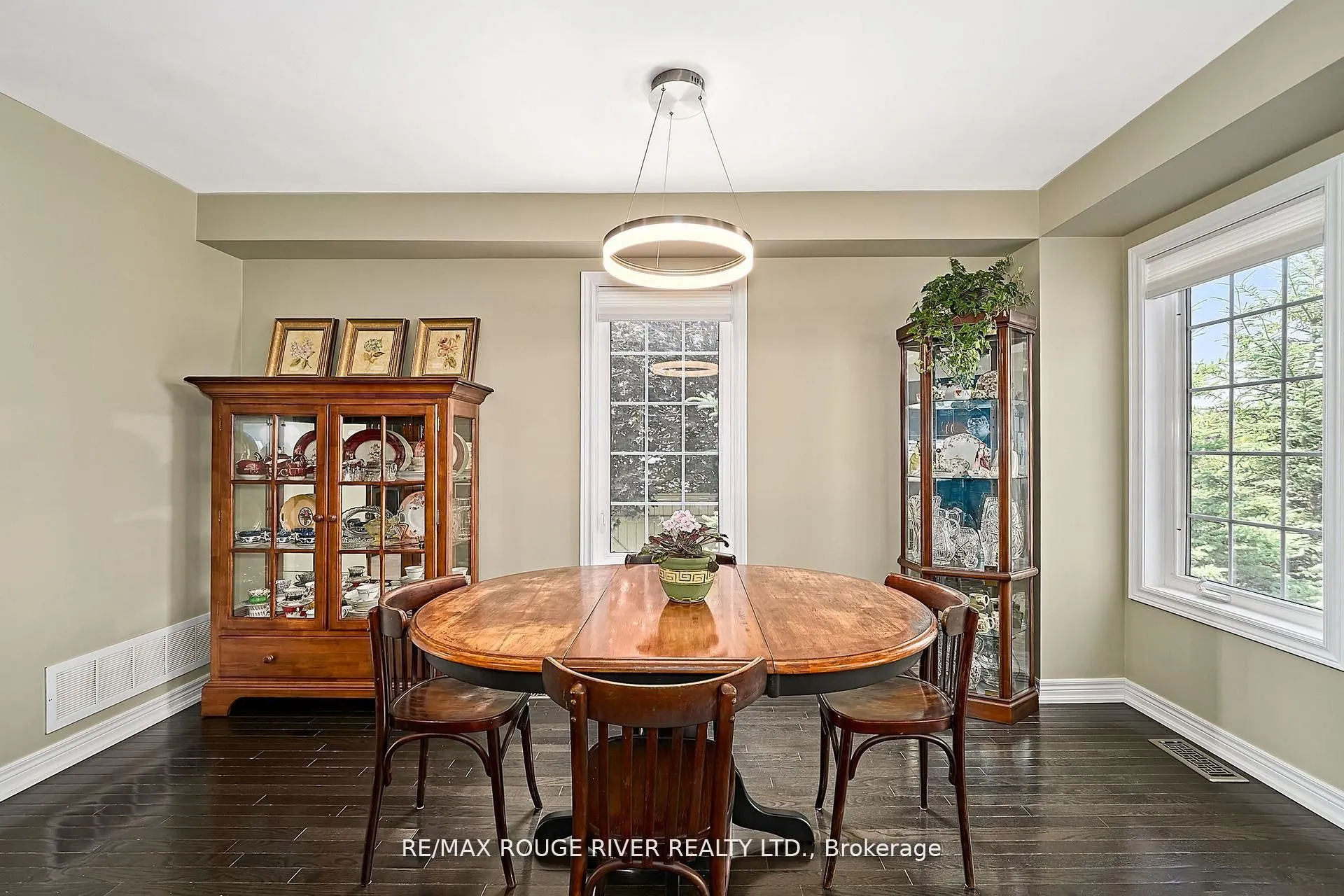 26 Lander Crescent