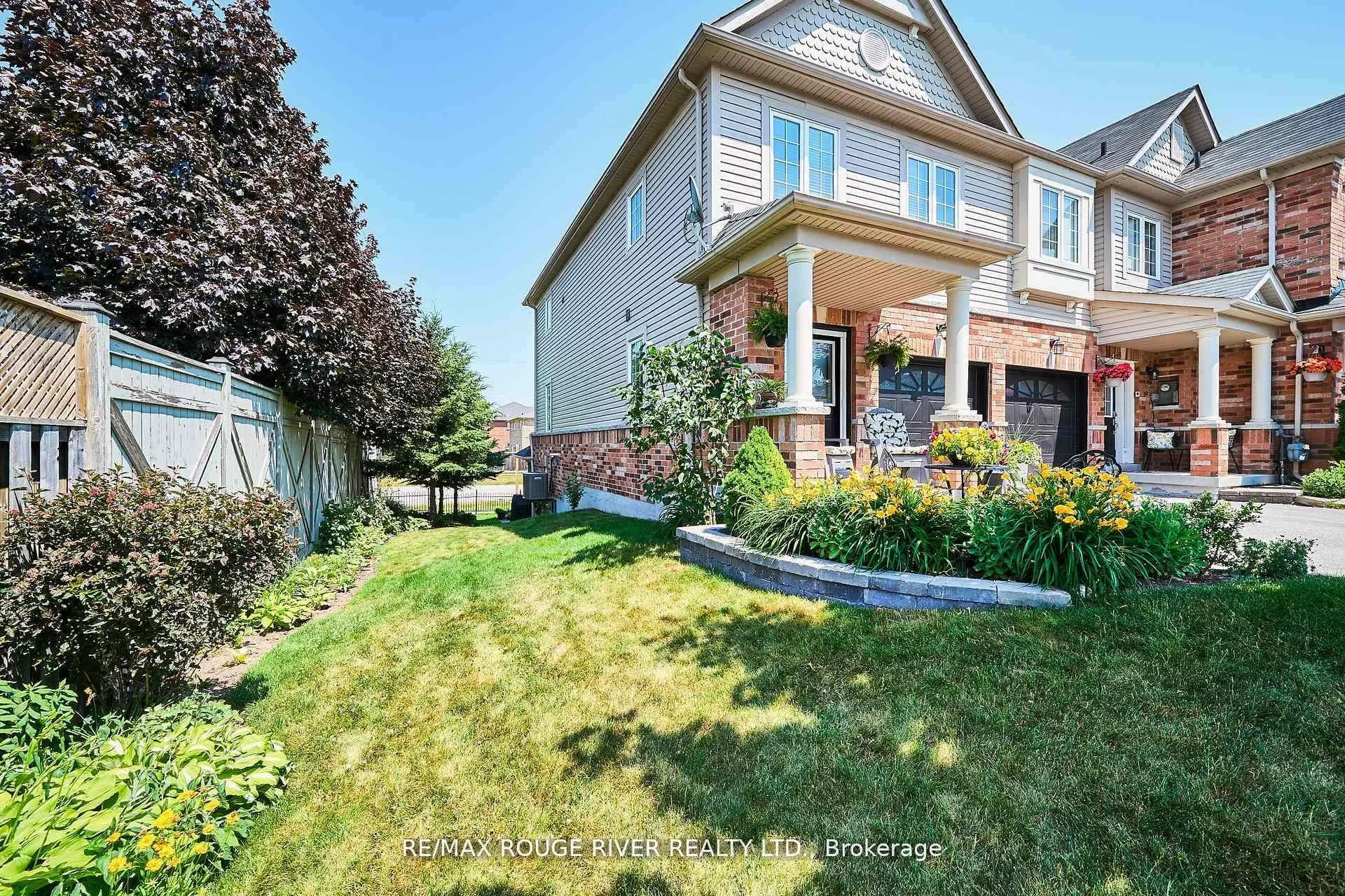 26 Lander Crescent