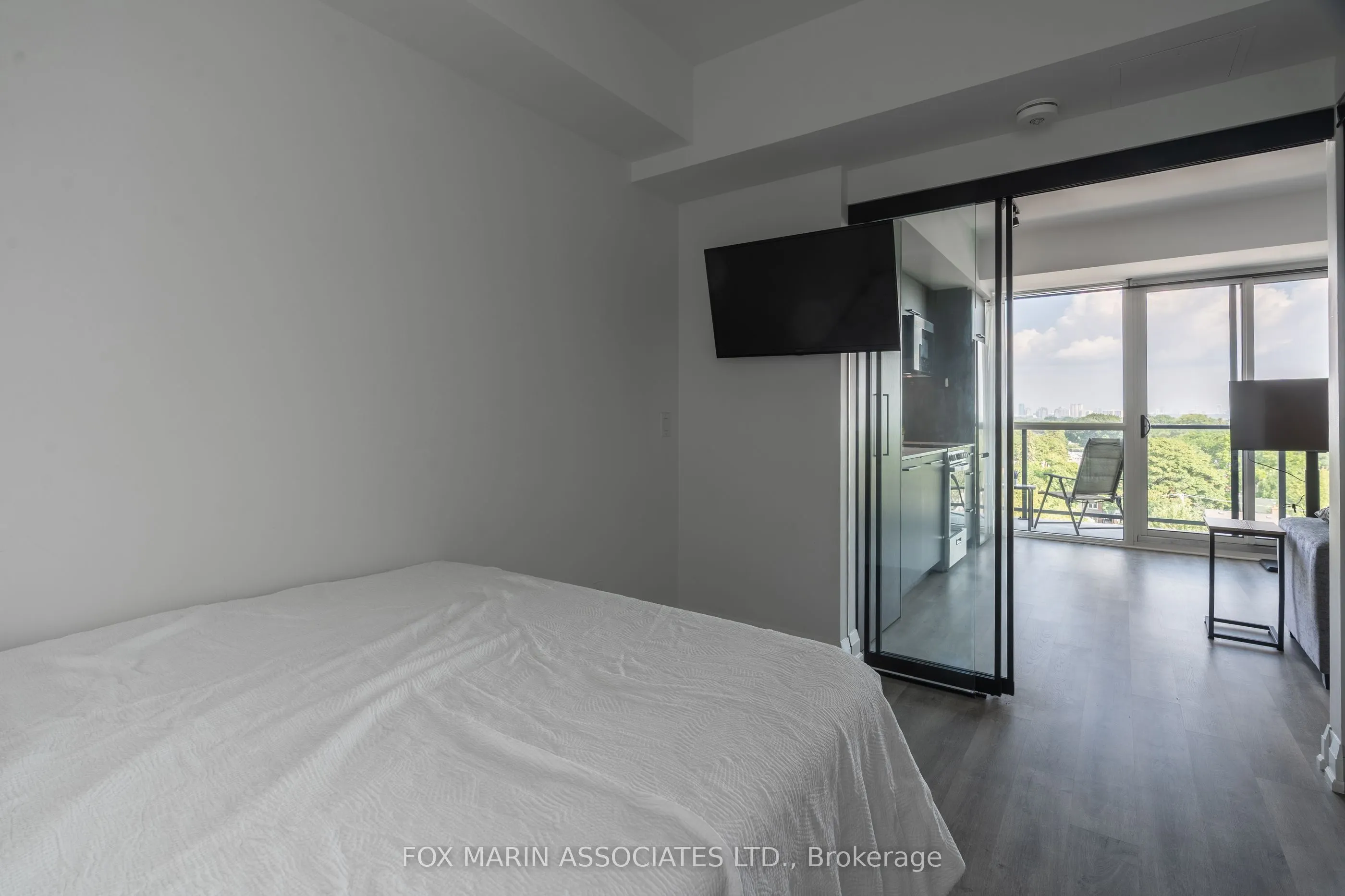 2369 Danforth Avenue, #706