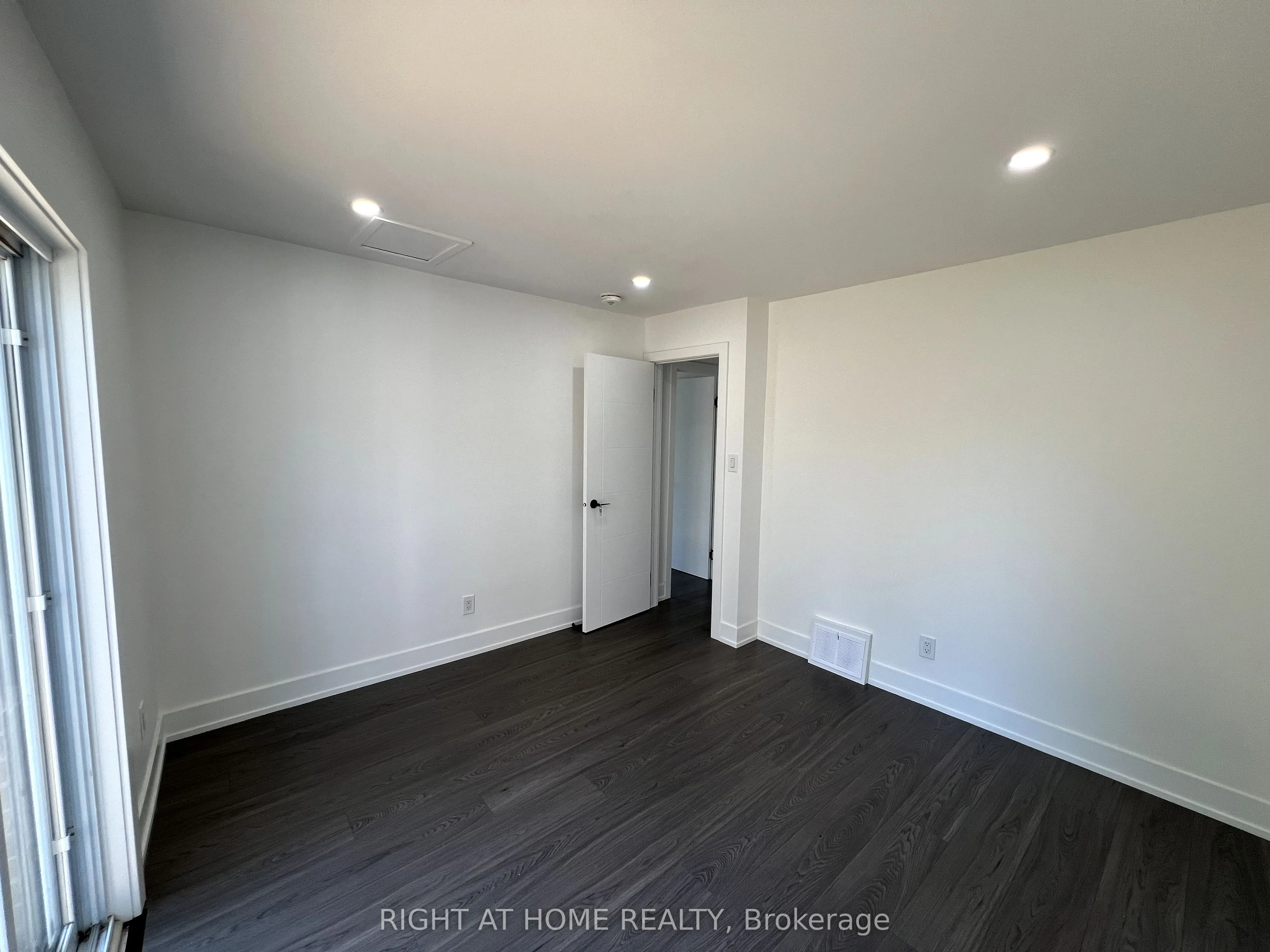 75 Pontiac Avenue