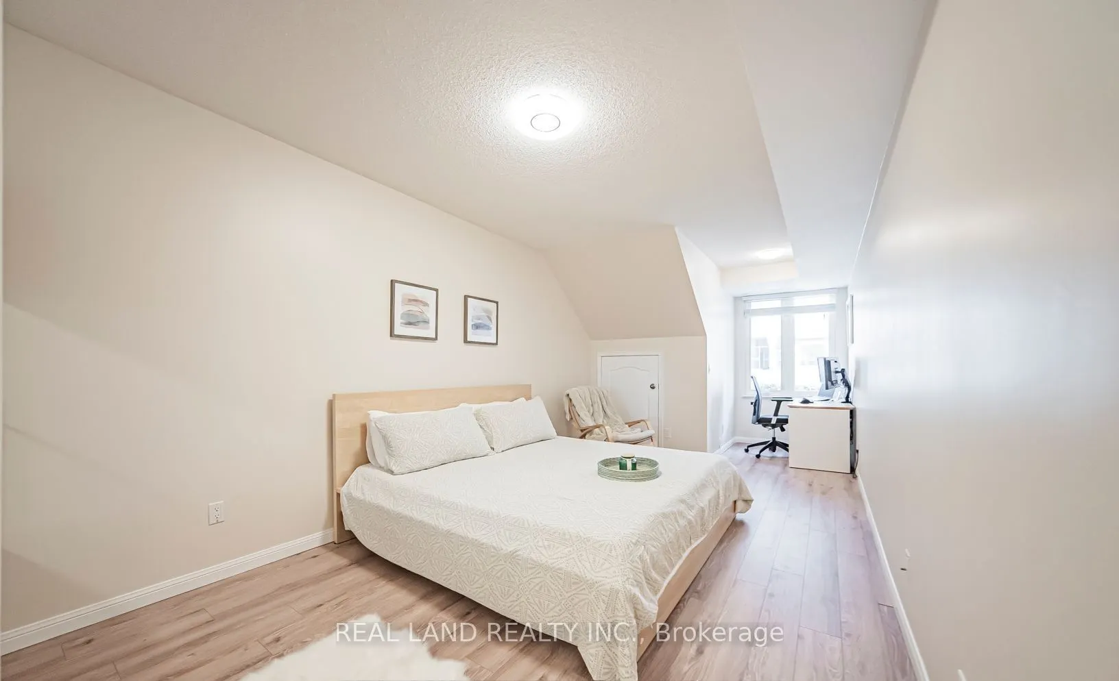 1881 Mcnicoll Avenue, #529
