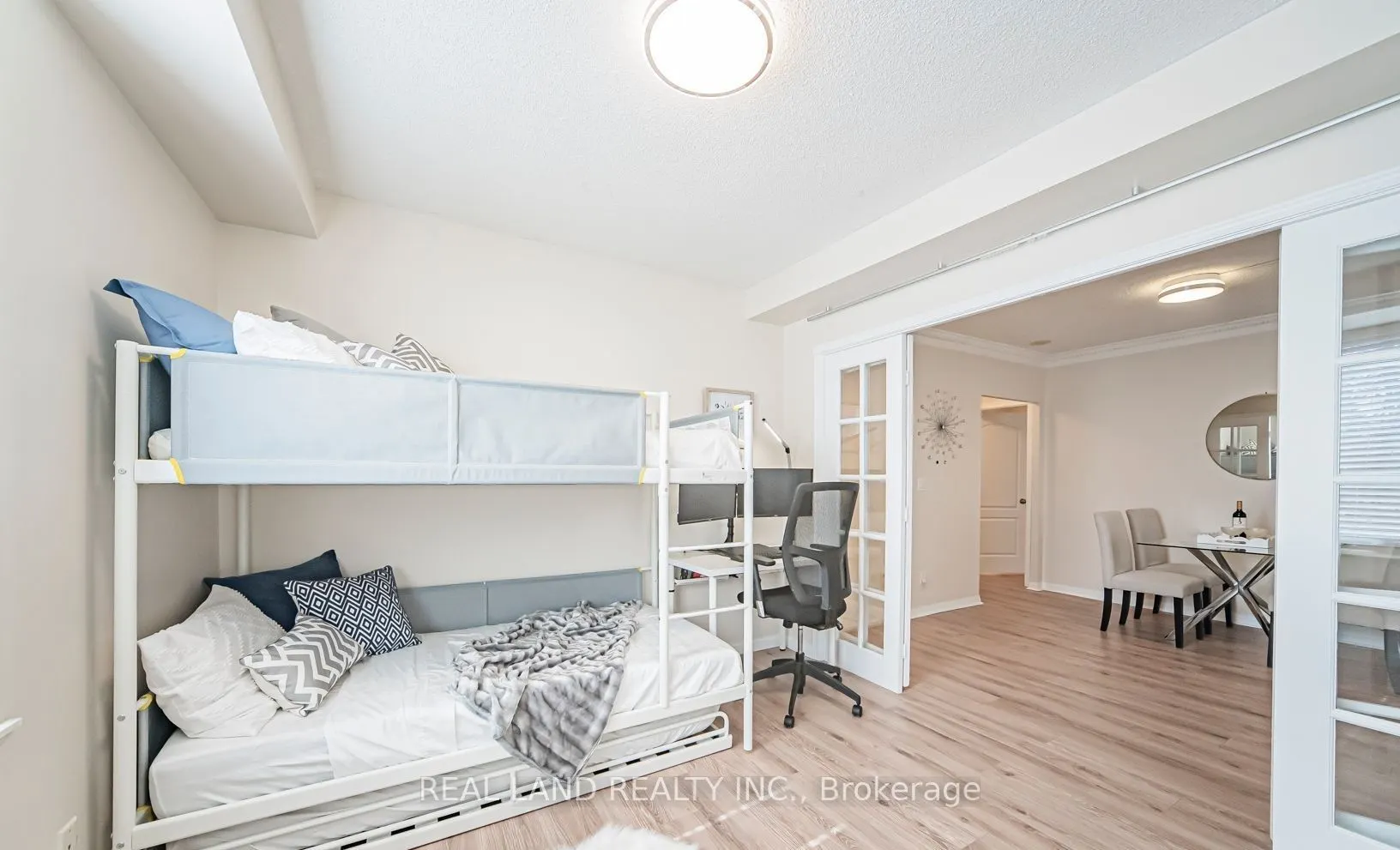 1881 Mcnicoll Avenue, #529