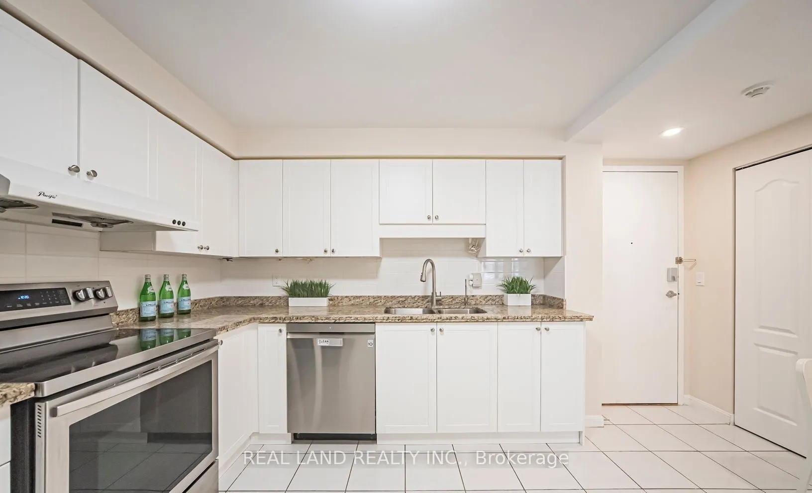 1881 Mcnicoll Avenue, #529
