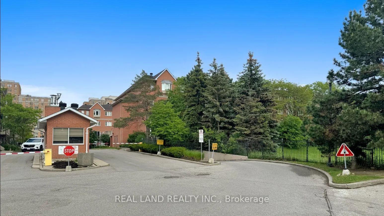 1881 Mcnicoll Avenue, #529
