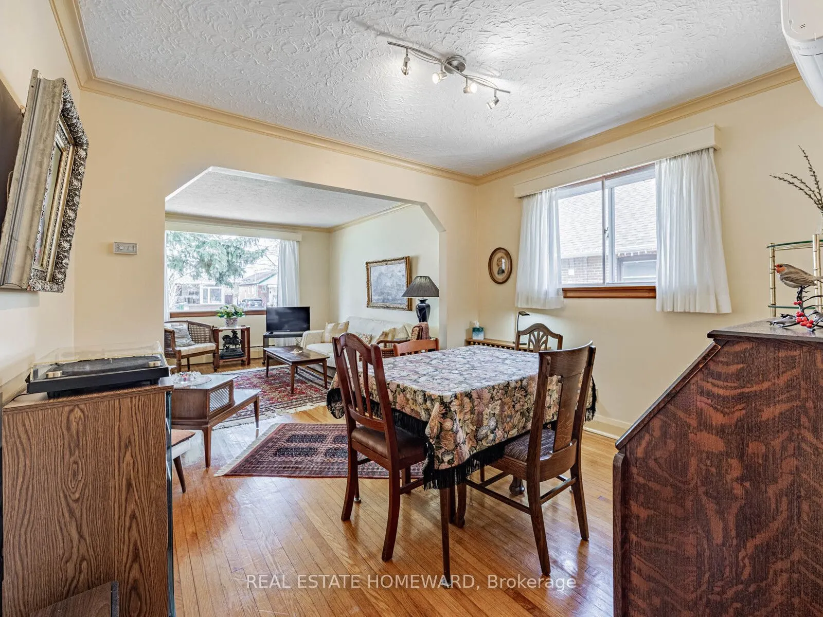 733 Pharmacy Avenue