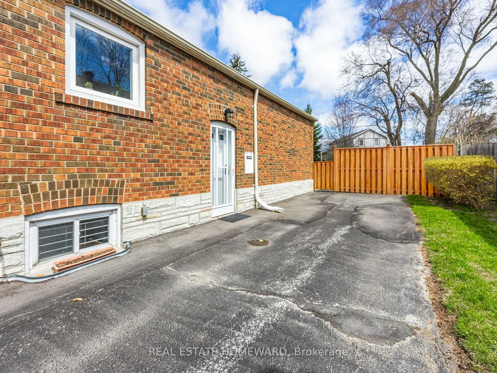 733 Pharmacy Avenue
