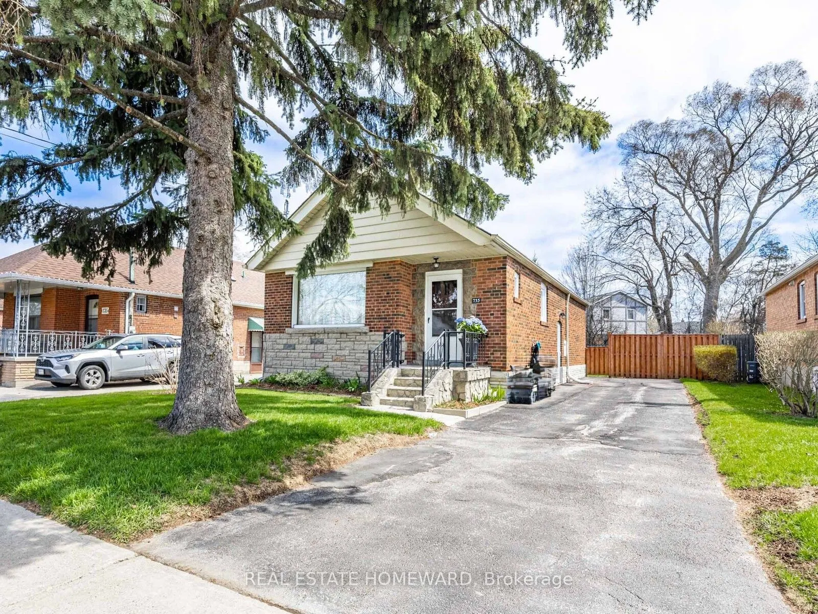 733 Pharmacy Avenue