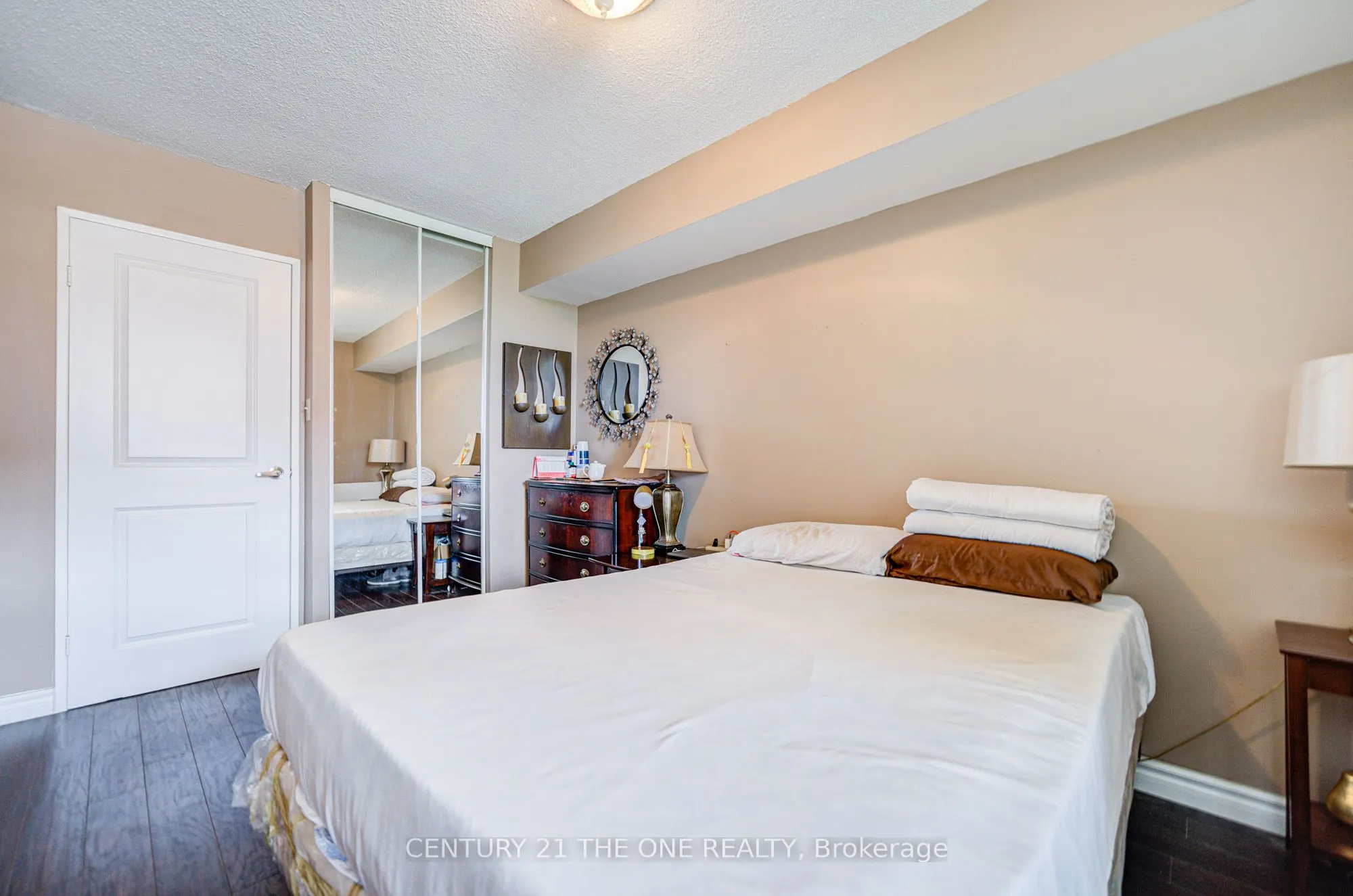 121 Ling Road, #808