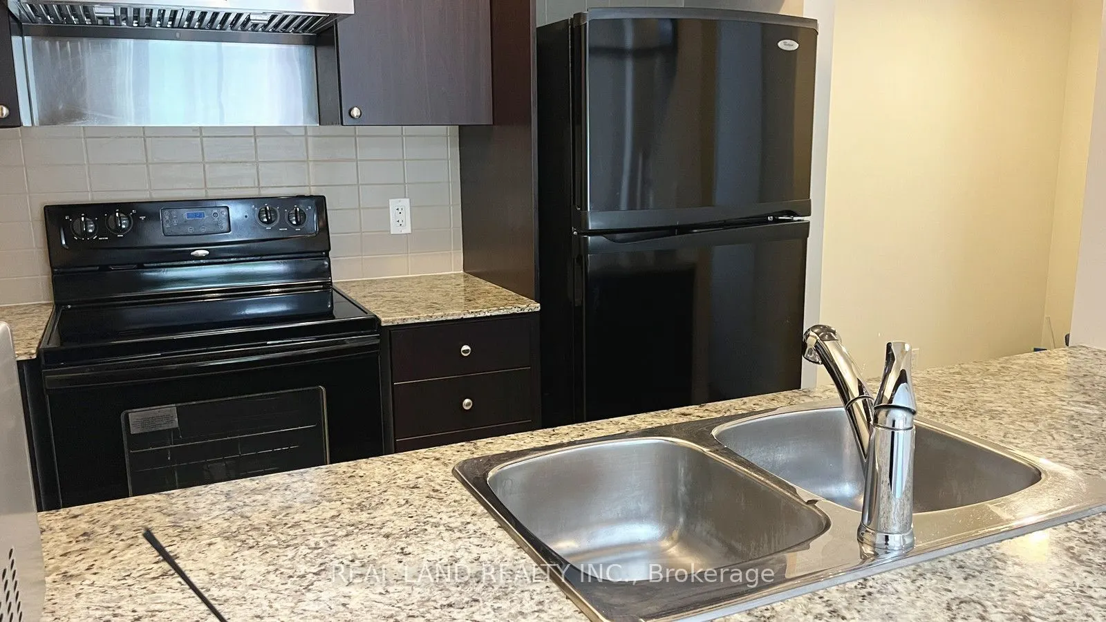 310 Village Green Square E, #11