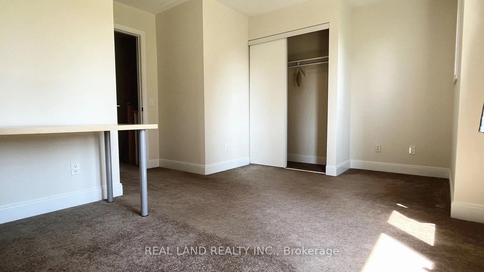 310 Village Green Square E, #11