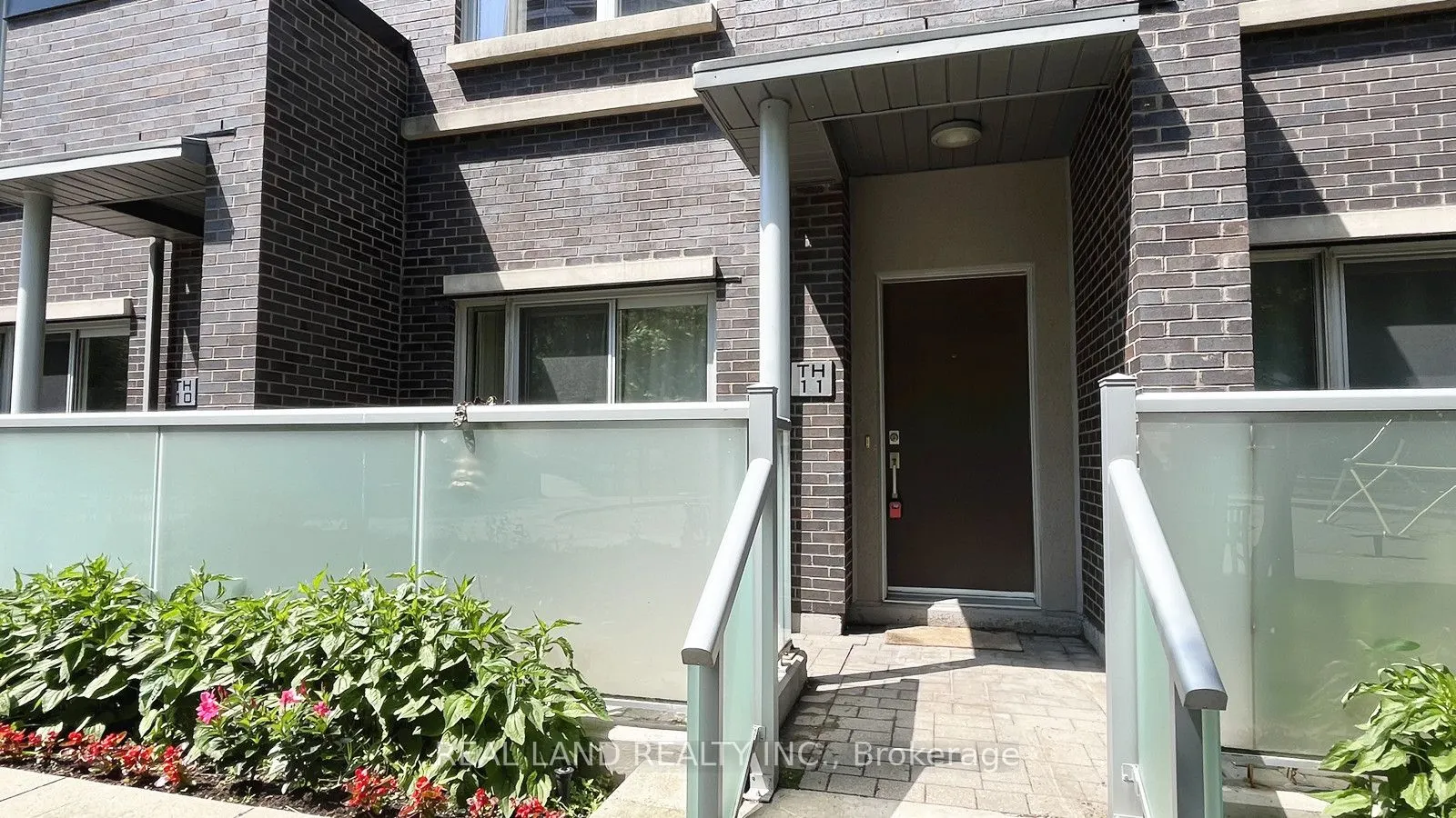 310 Village Green Square E, #11