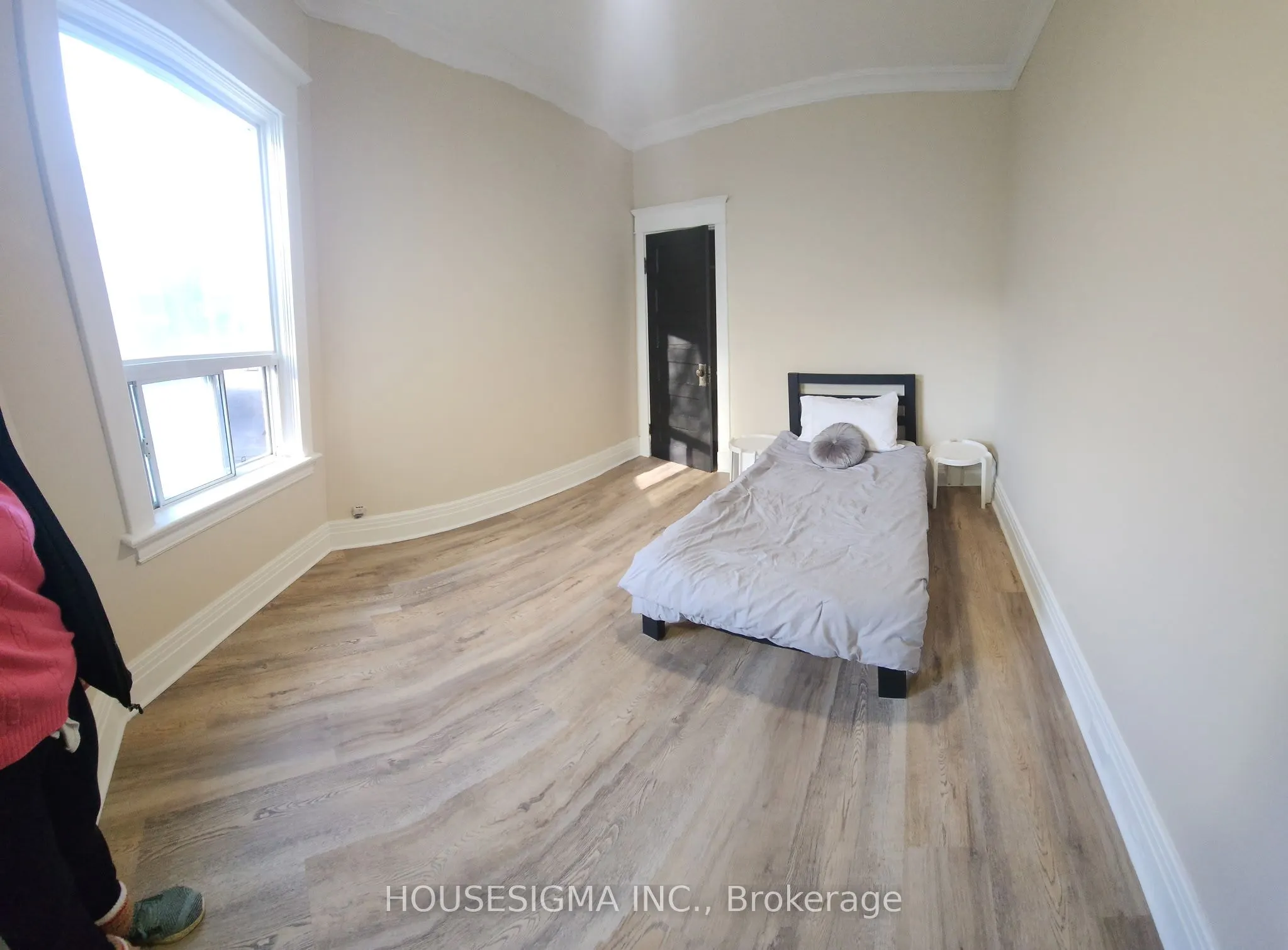 256 Woodbine Avenue