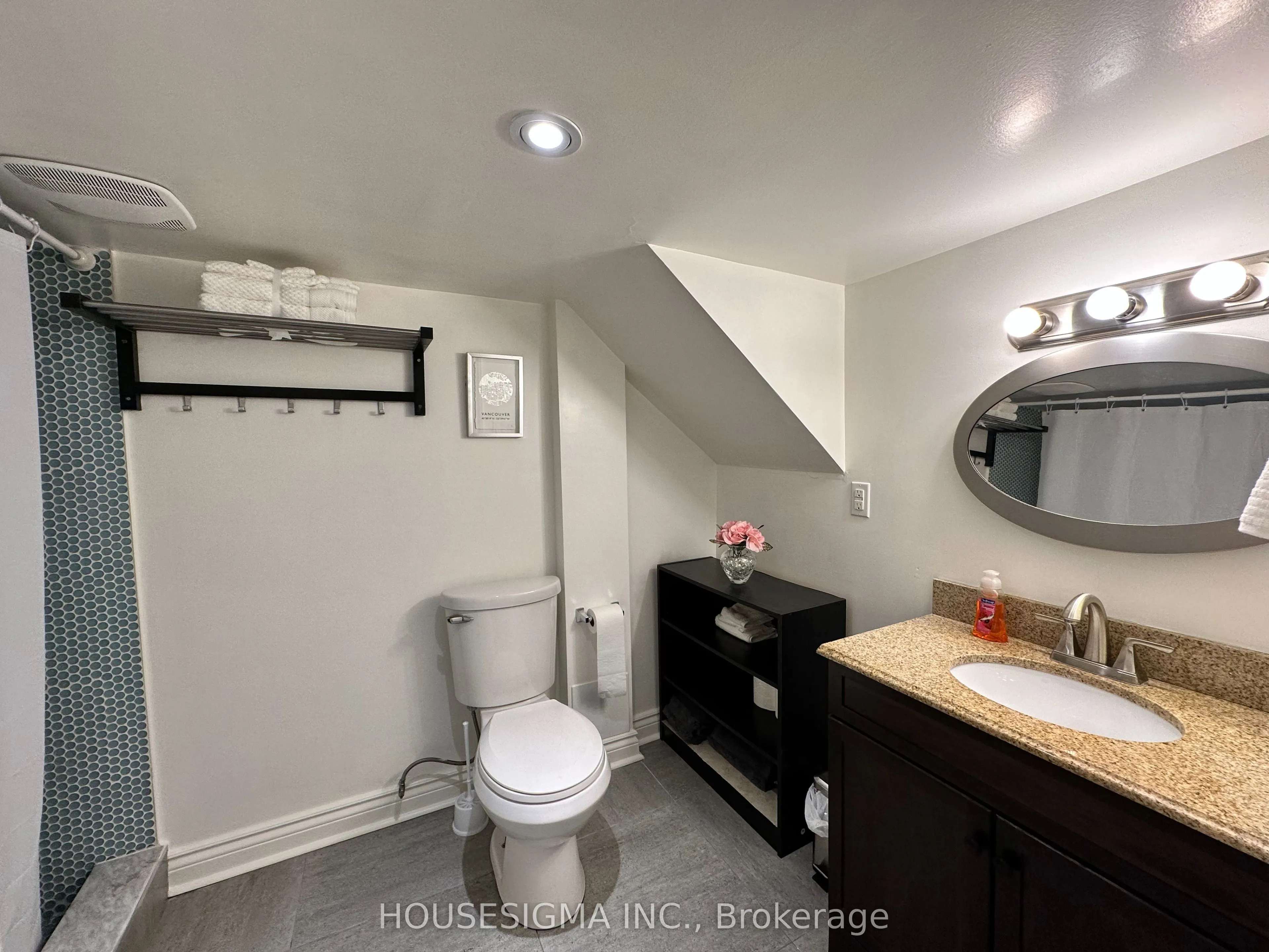 256 Woodbine Avenue