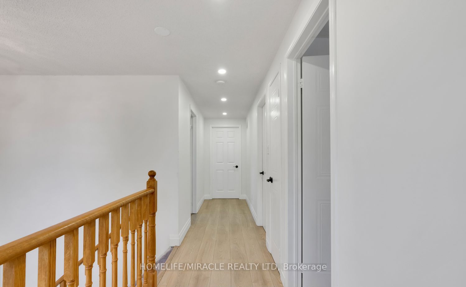 1657 Erindale Crescent