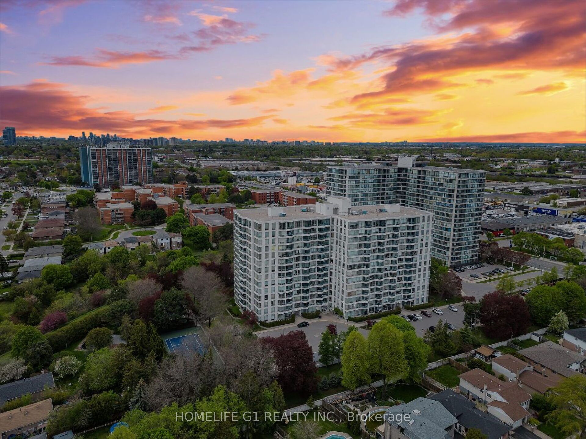 4727 Sheppard Avenue E, #913