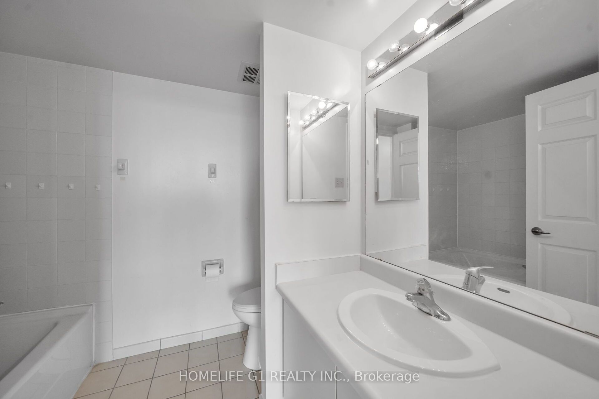 4727 Sheppard Avenue E, #913
