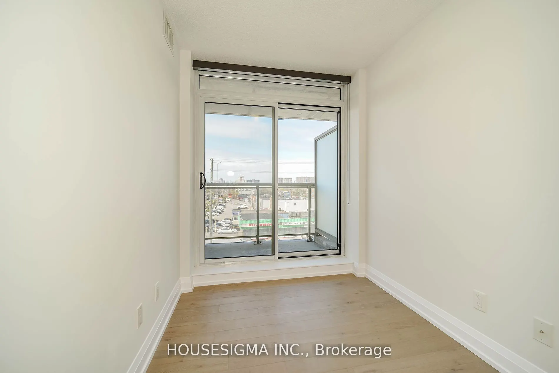 3520 Danforth Avenue, #417
