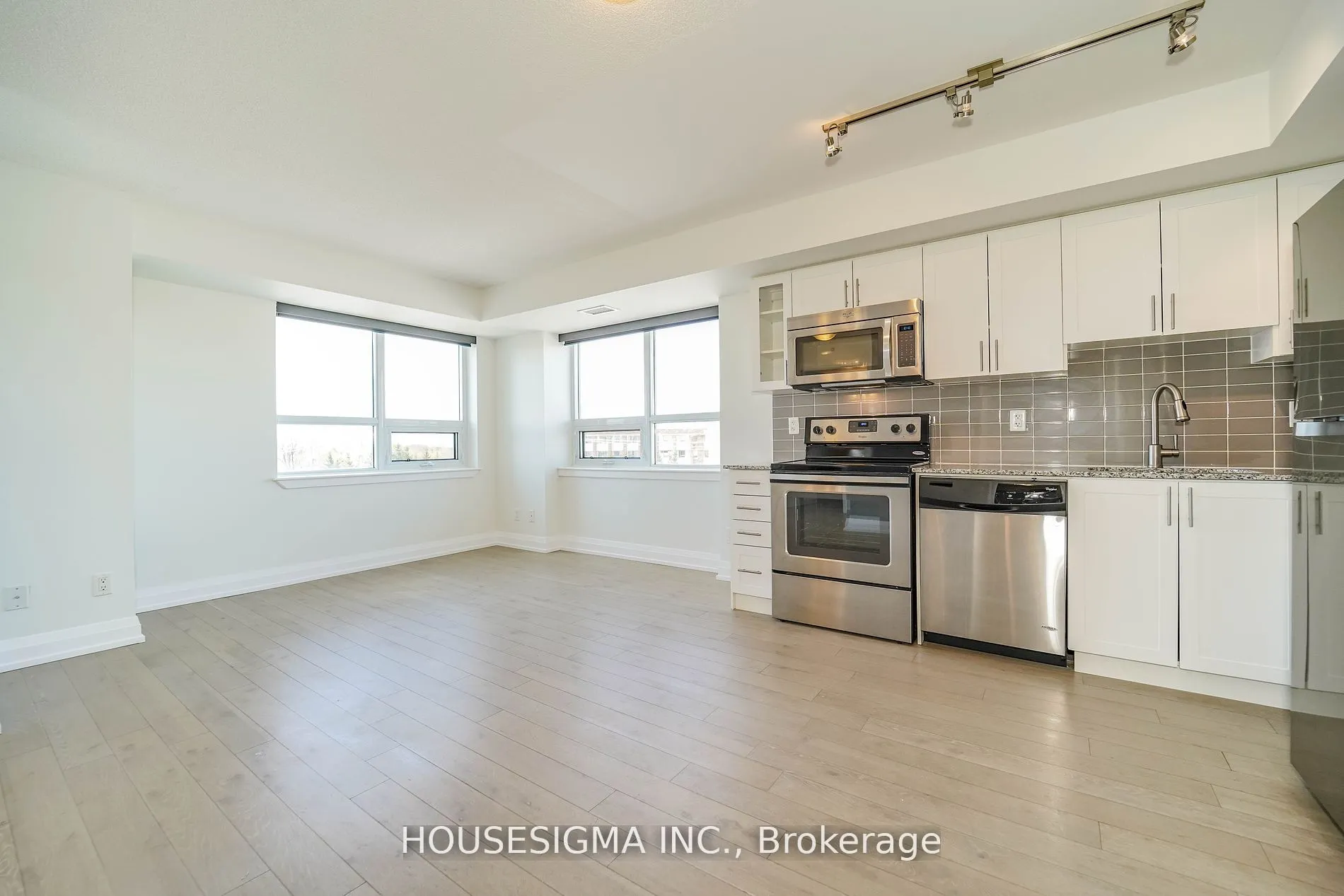 3520 Danforth Avenue, #417