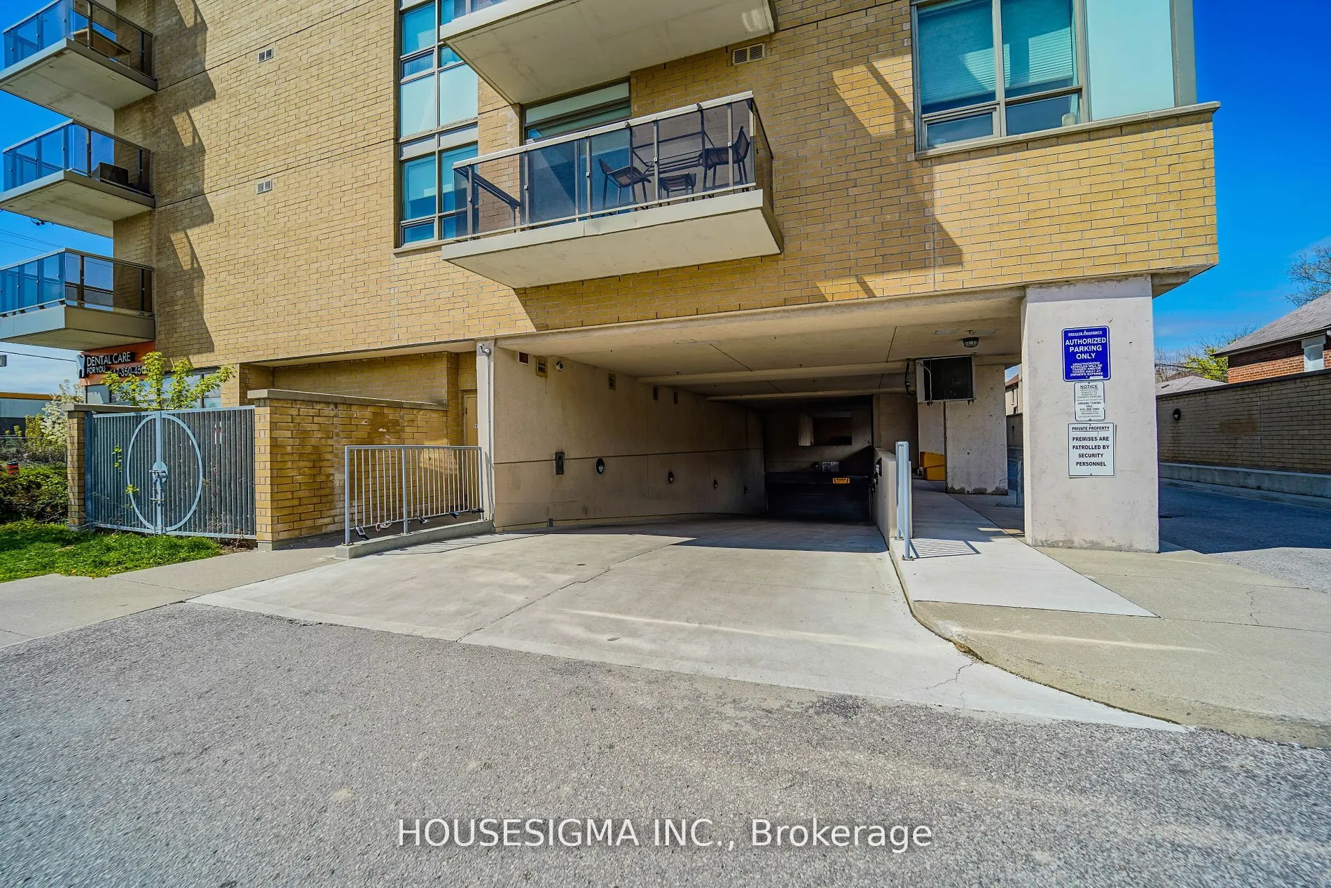3520 Danforth Avenue, #417