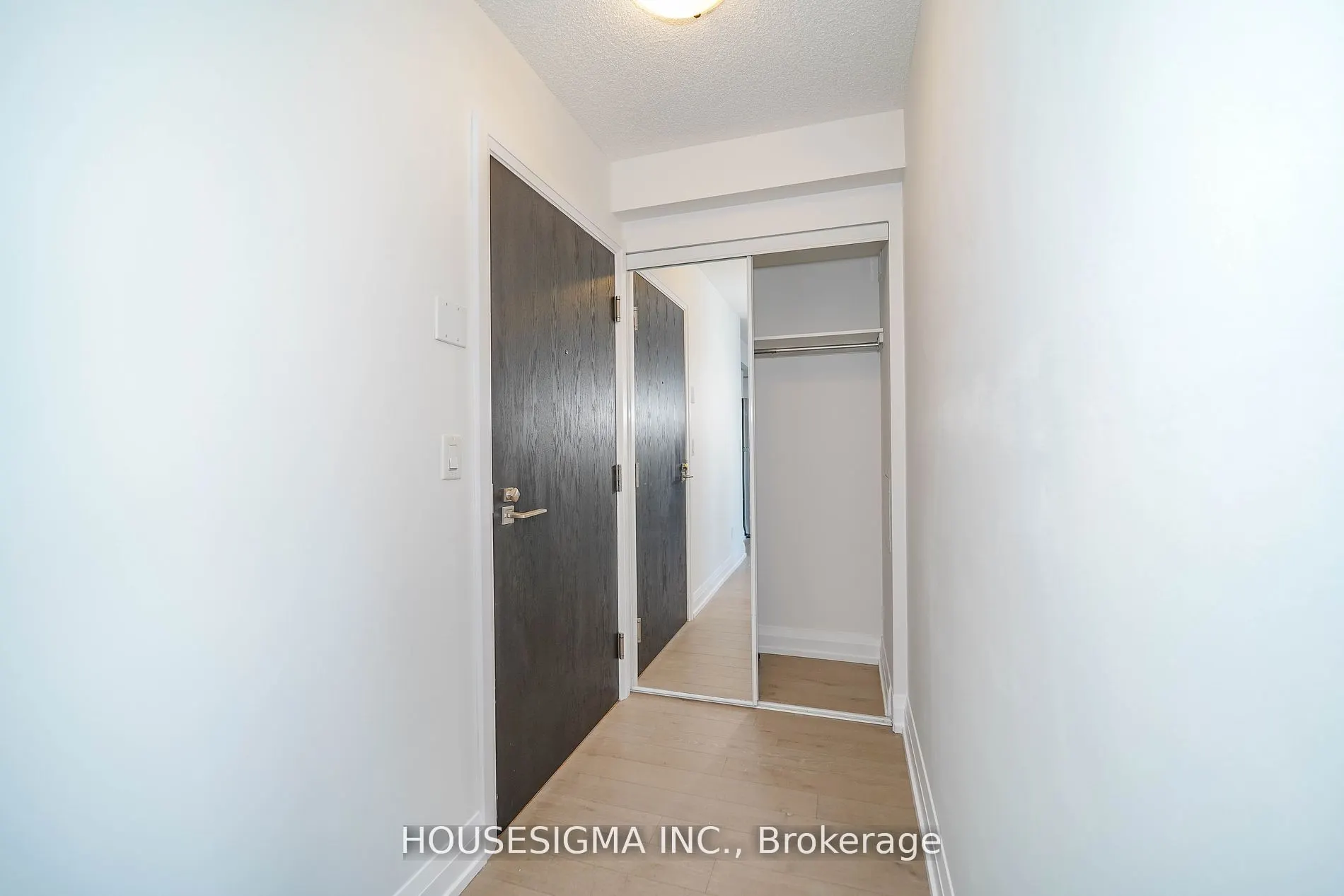 3520 Danforth Avenue, #417