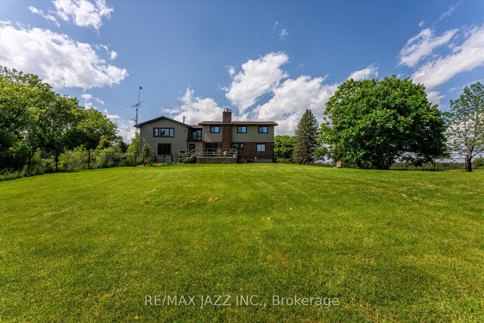 8733 Leskard Road