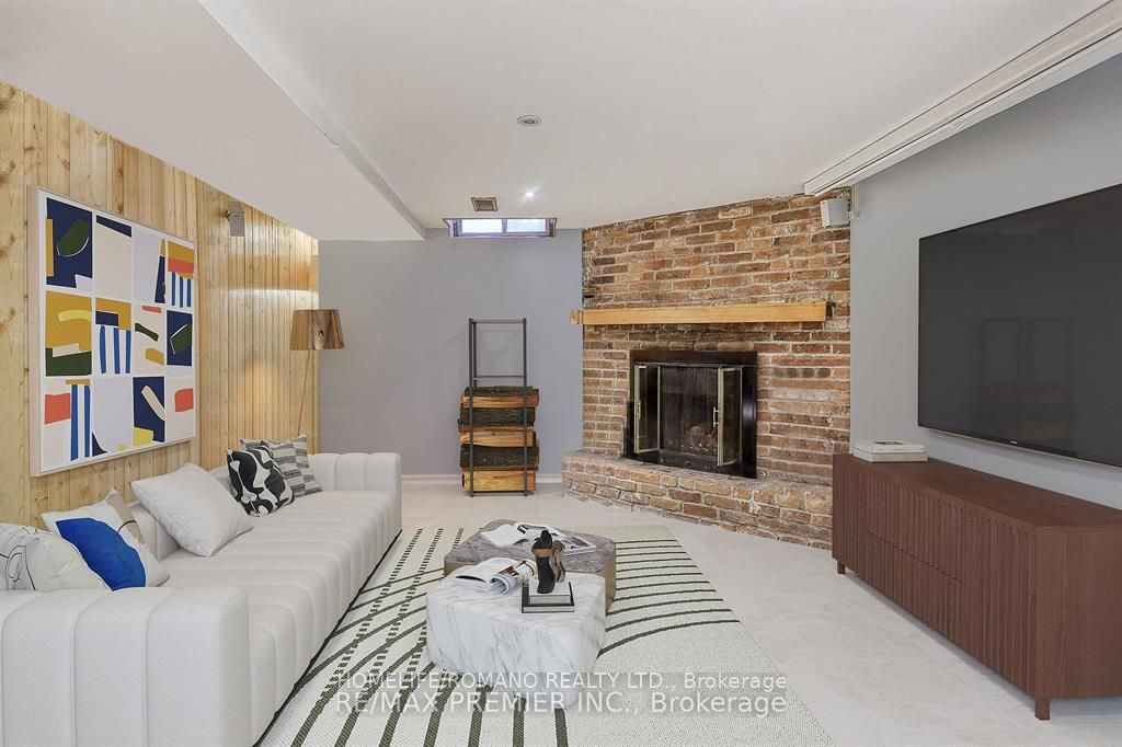506 Lanark Drive