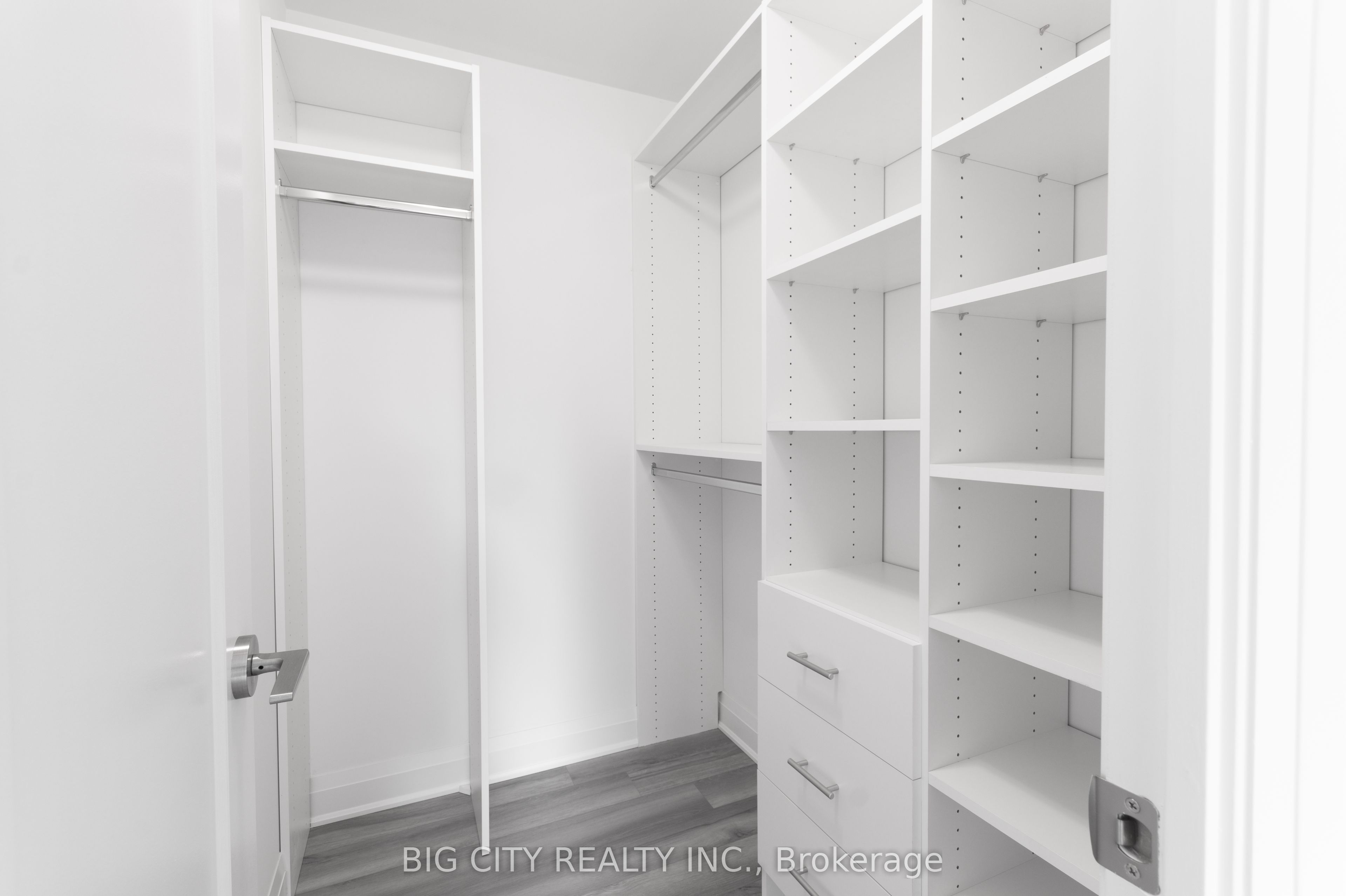 3220 Sheppard Avenue E #218