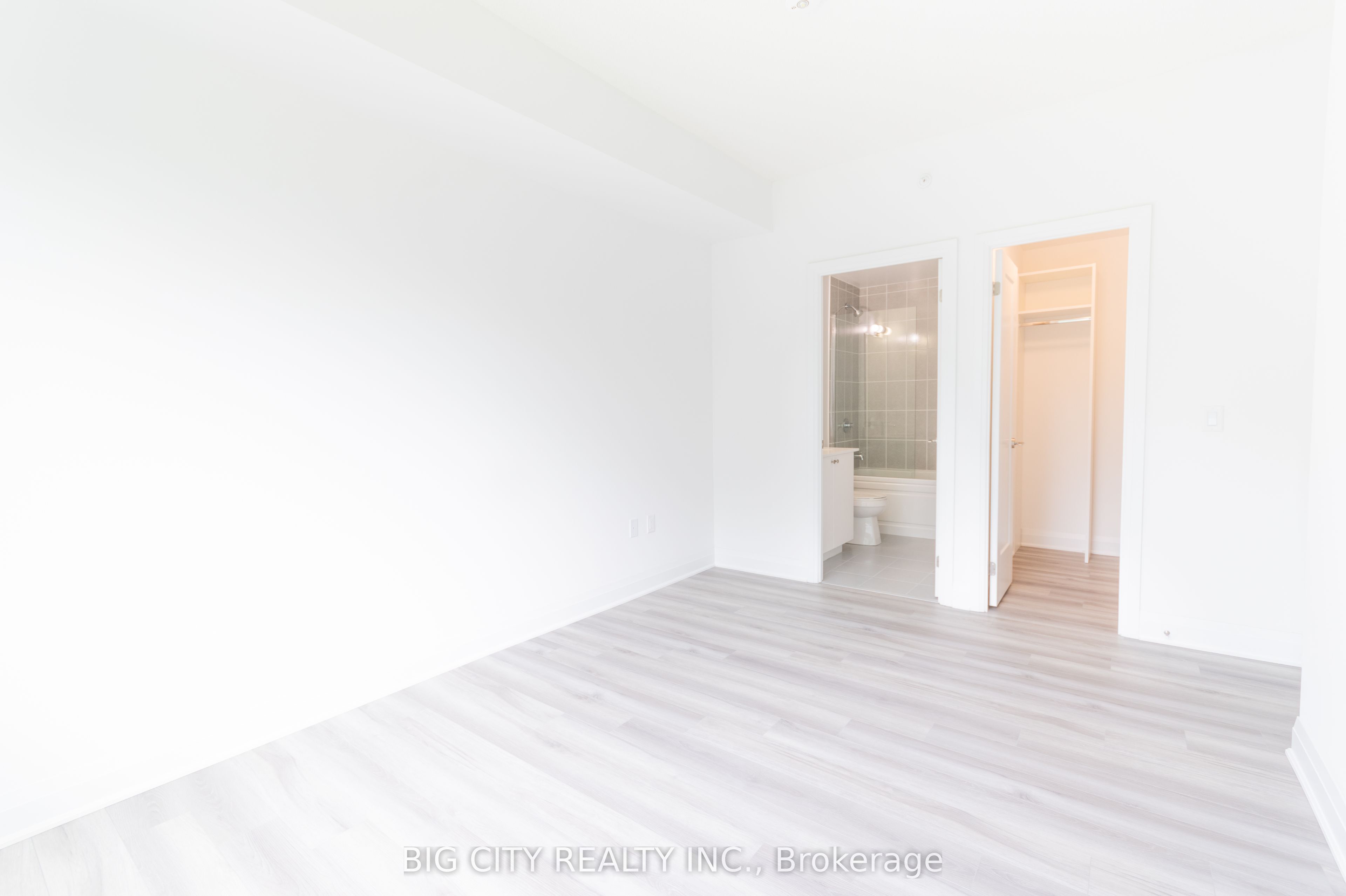 3220 Sheppard Avenue E #218