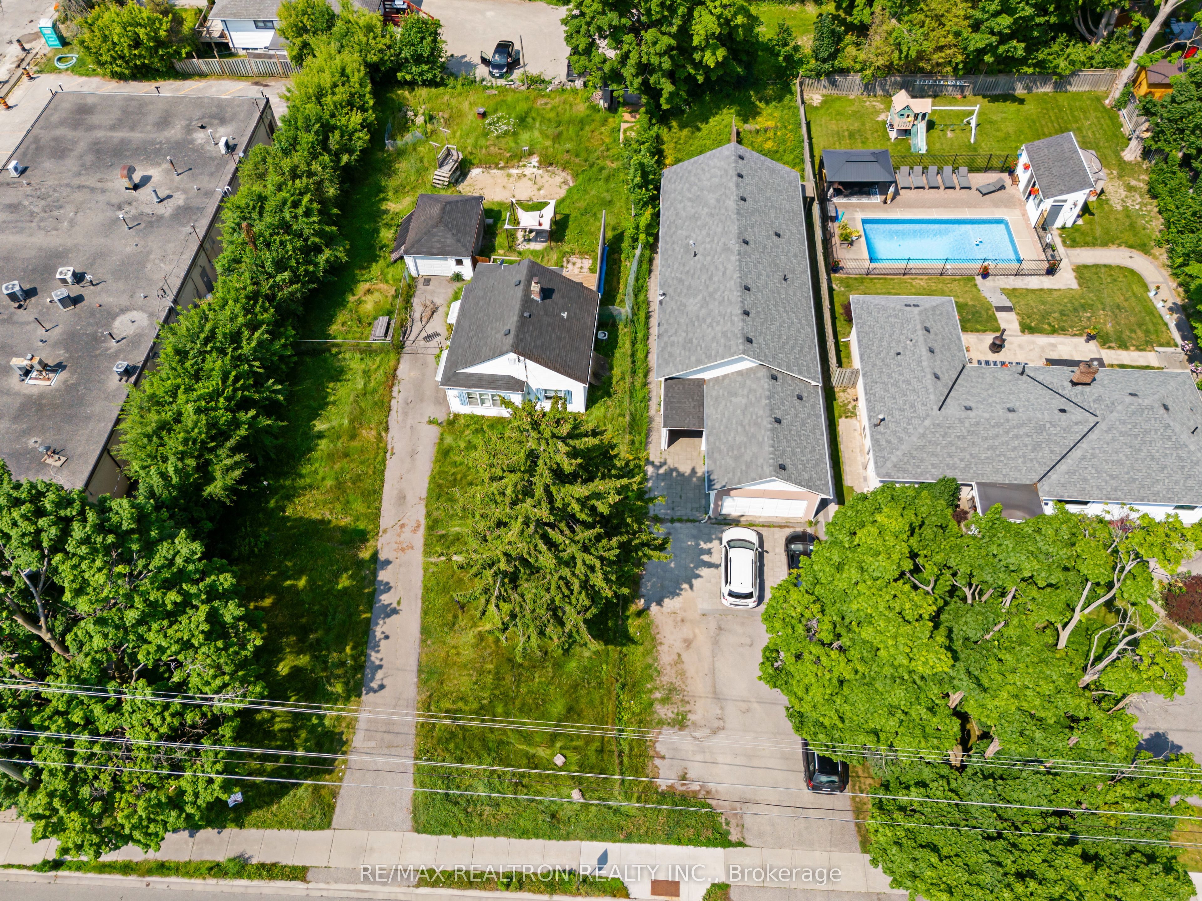 780 Liverpool Road