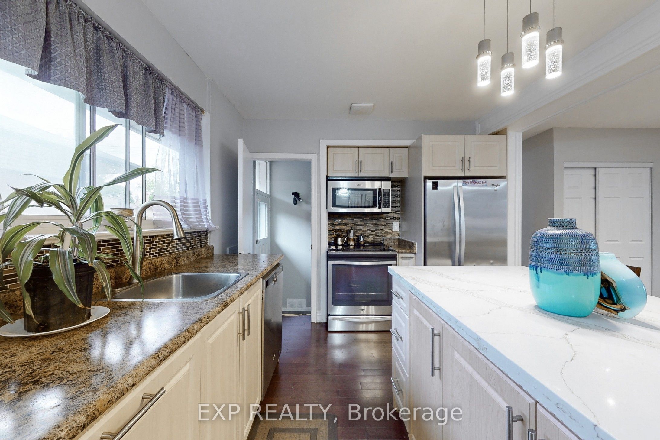 15 Woodgarden Crescent