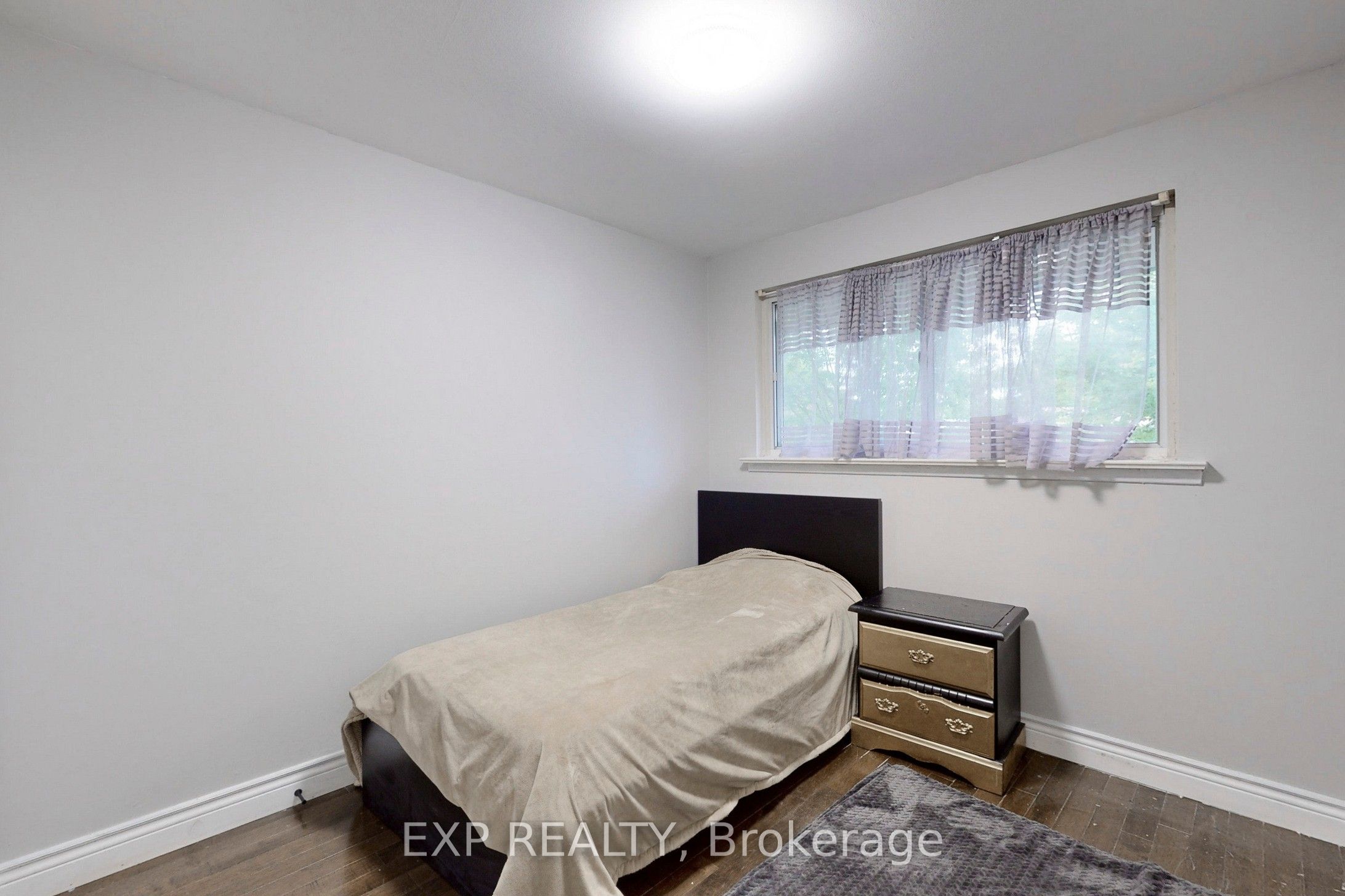 15 Woodgarden Crescent
