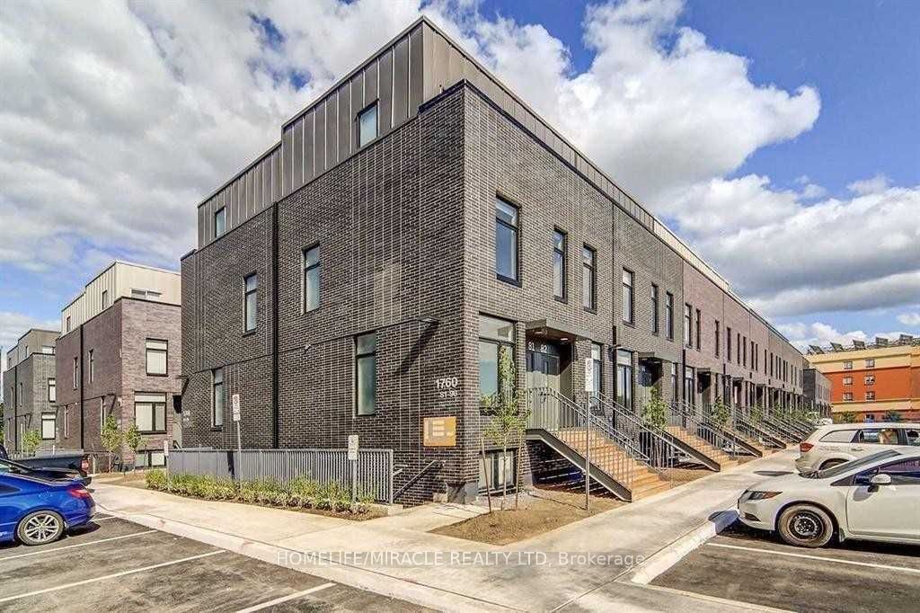 1740 Simcoe Street N #53