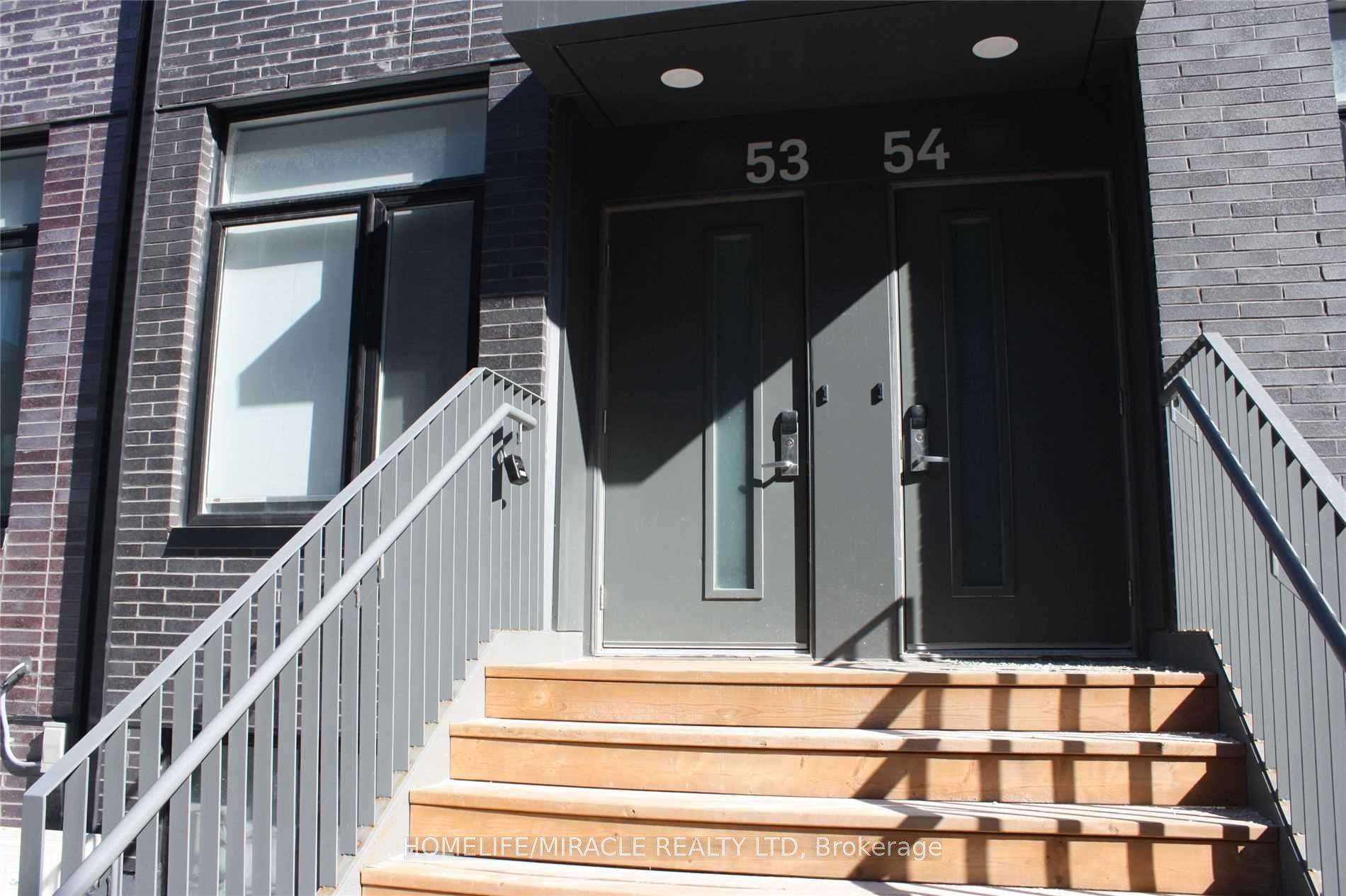 1740 Simcoe Street N #53