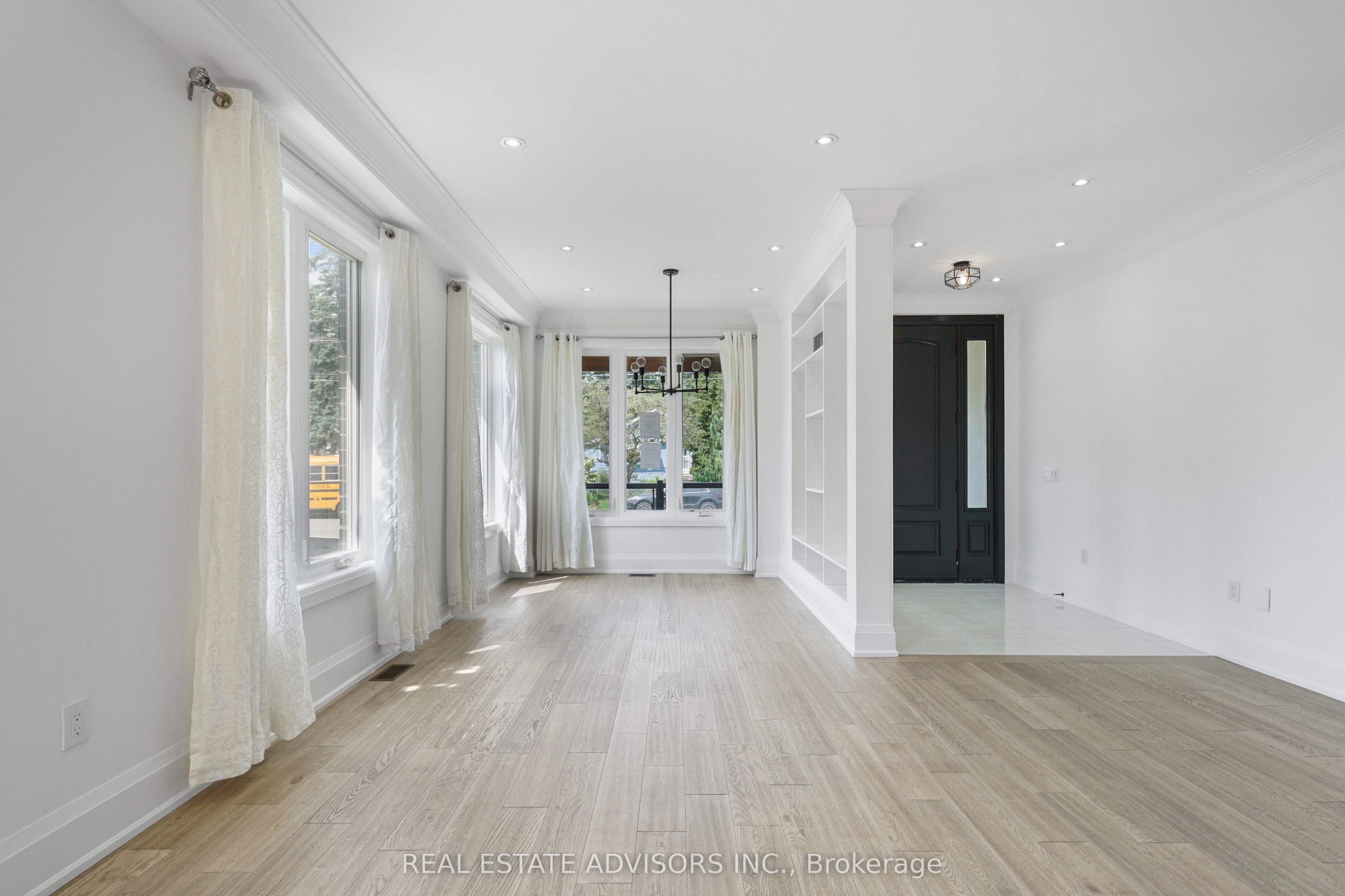 69 Fenwood Heights