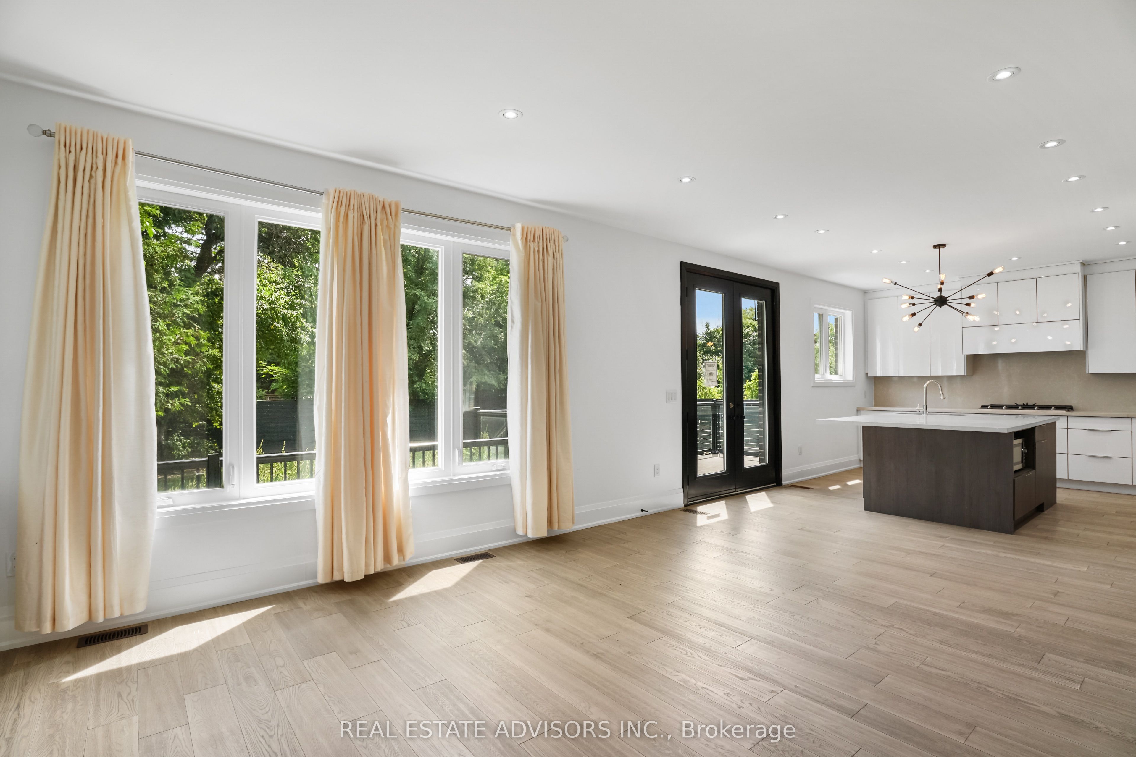 69 Fenwood Heights