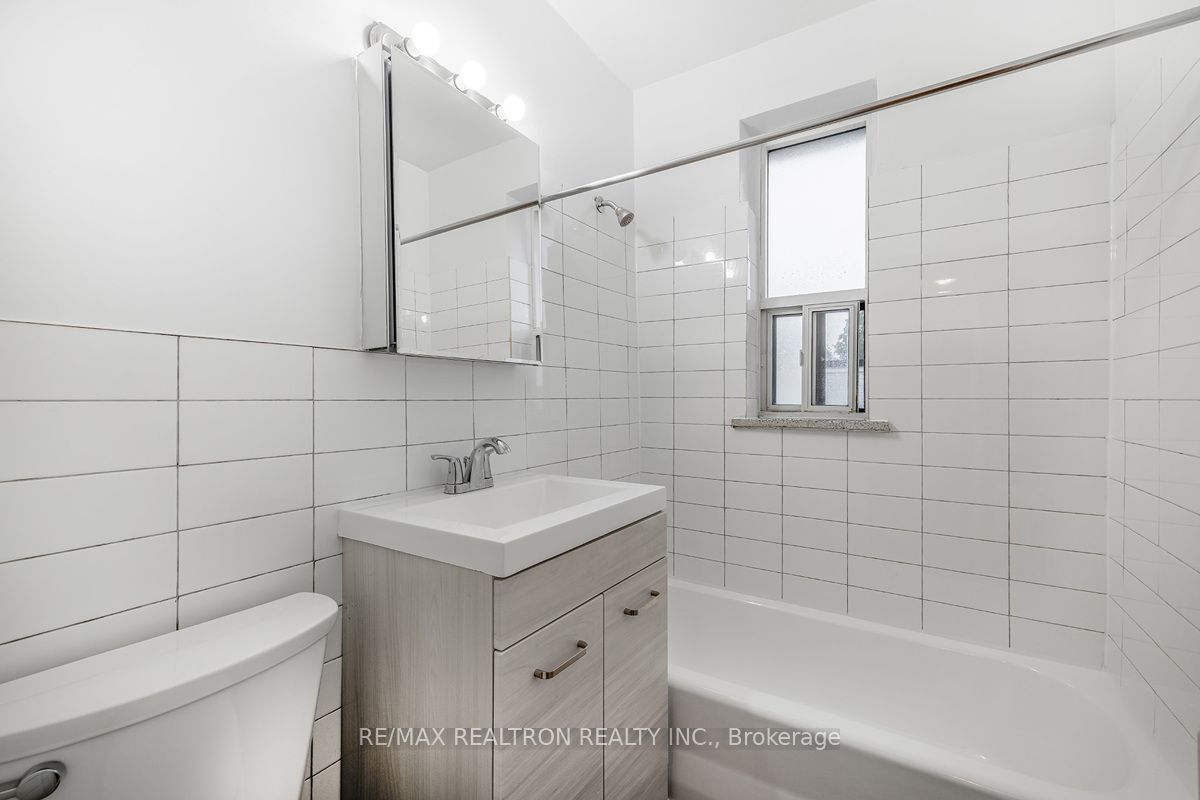 156 Kingston Road, #216