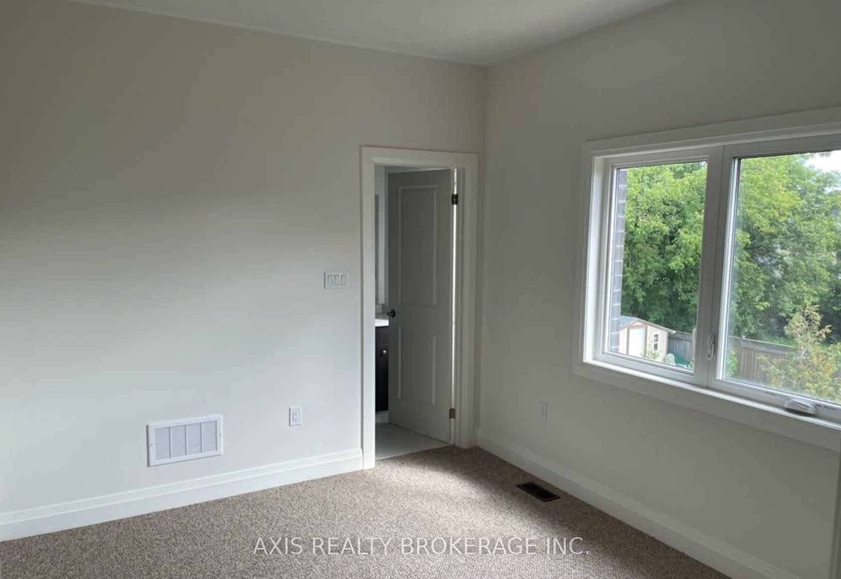 36 Hearth Place