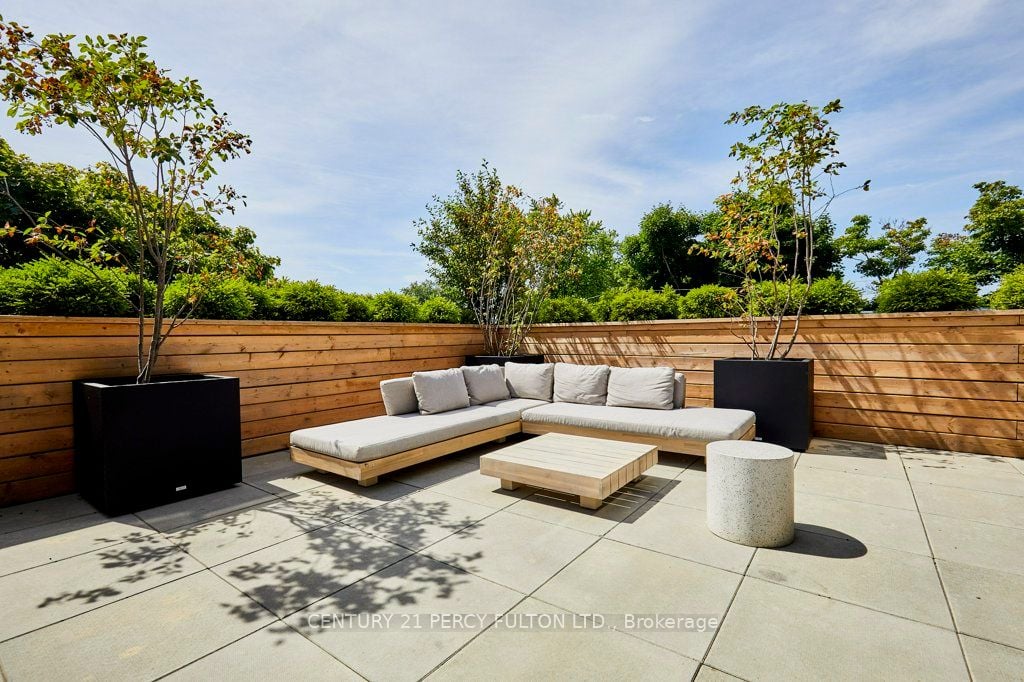 2799 Kingston Road #305