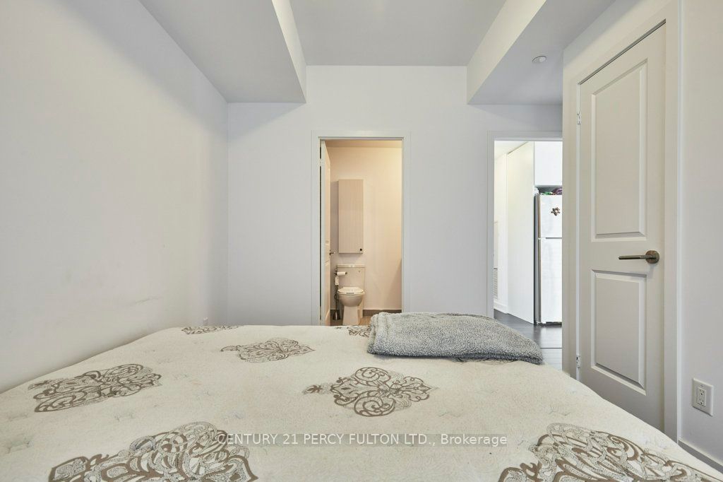2799 Kingston Road #305