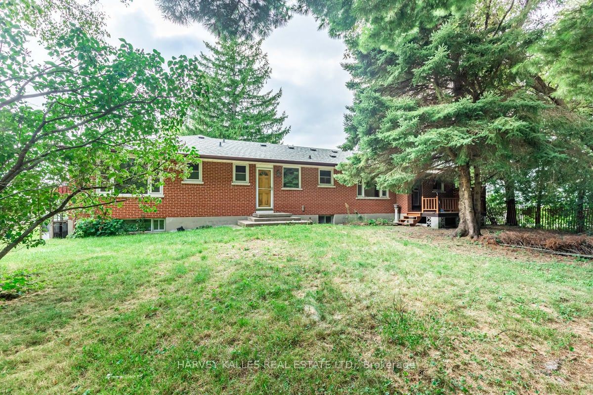 601 Townline Road N