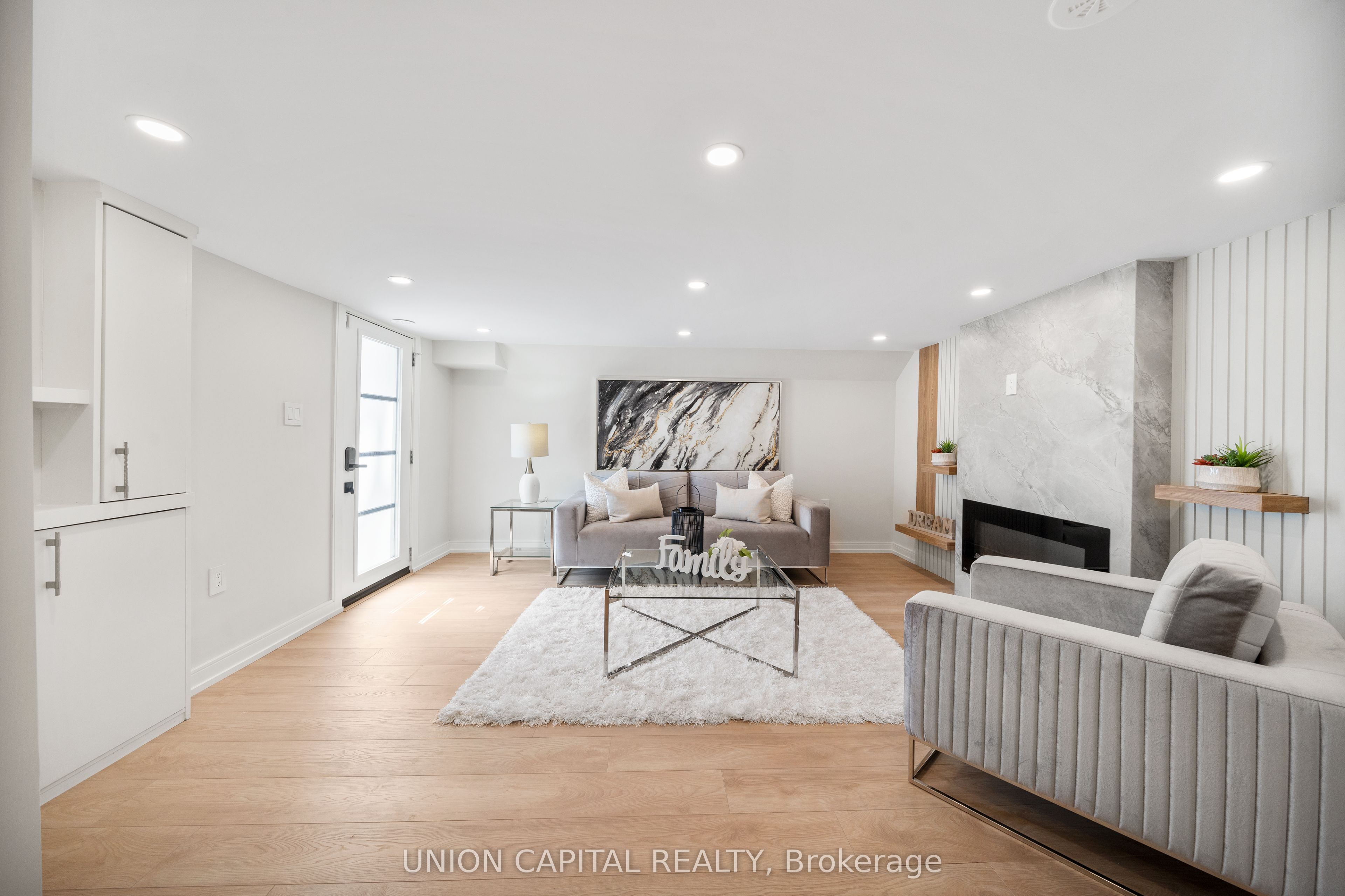 28 Pine Avenue