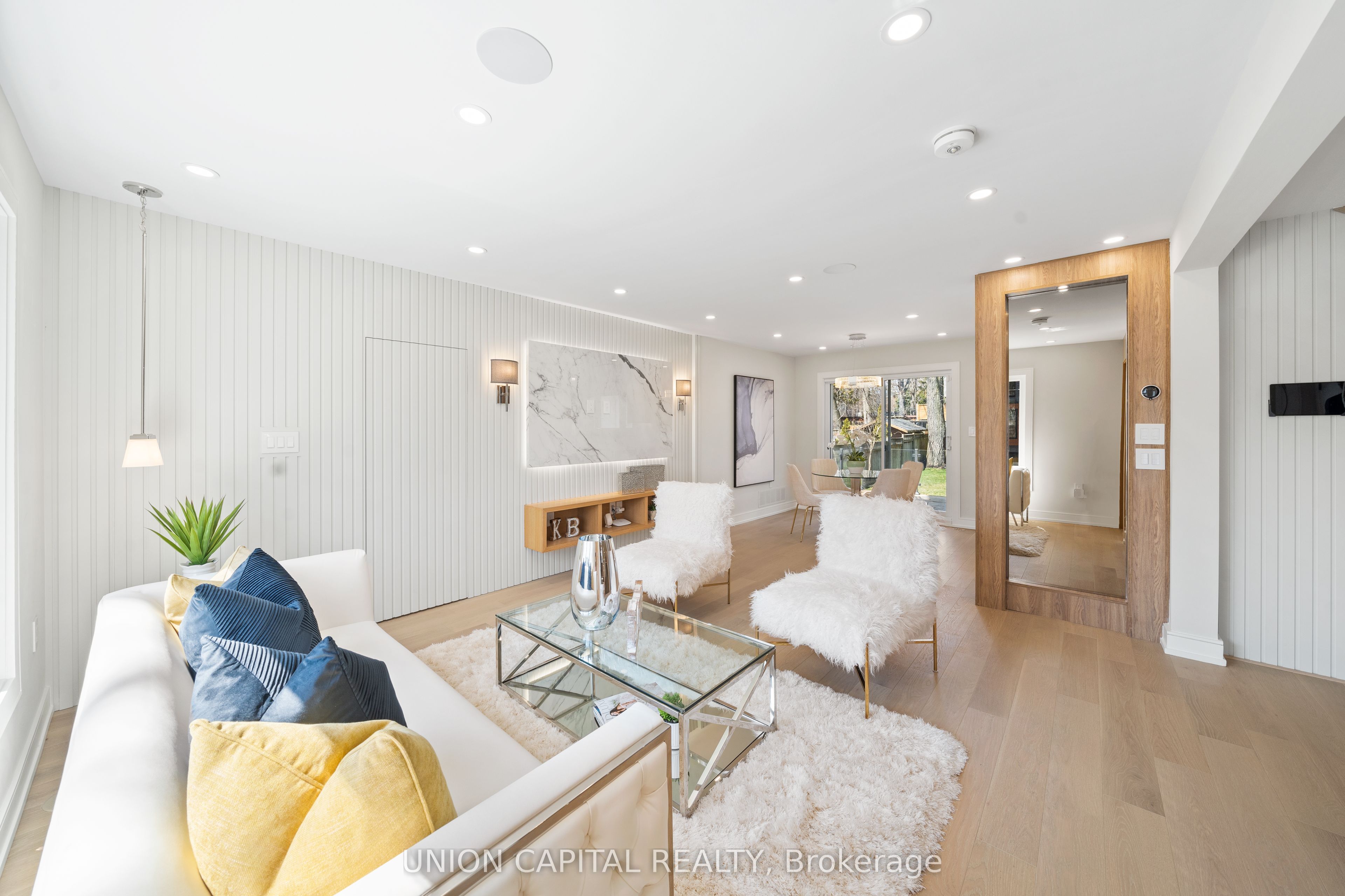 28 Pine Avenue