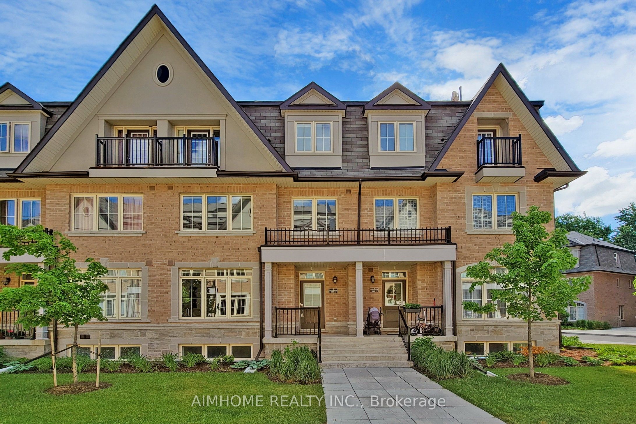 4 Eaton Park Lane, #2
