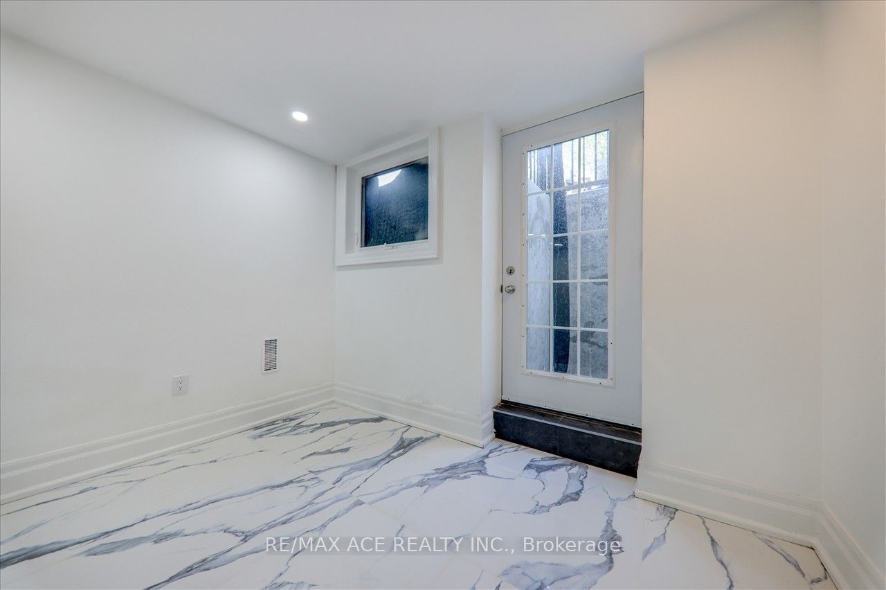 3589 Tooley Road