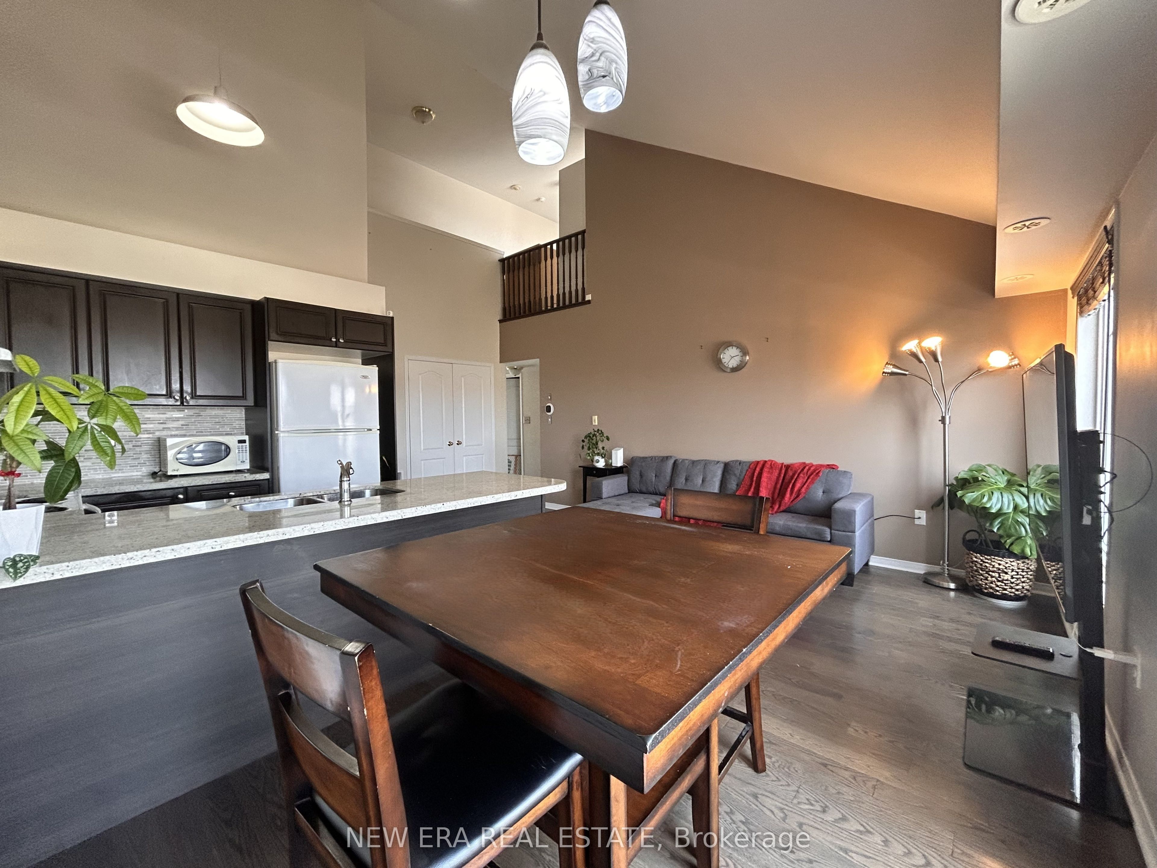 651F Warden Avenue #48